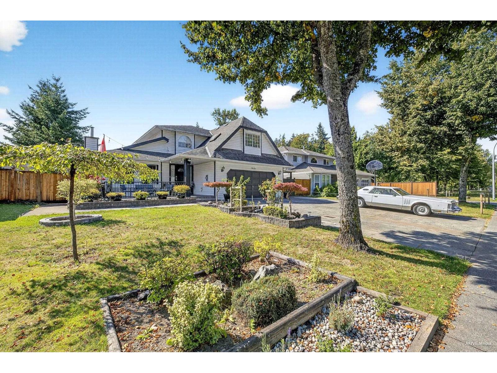 13454 59b Avenue, Surrey, British Columbia  V3X 1L1 - Photo 2 - R3040892