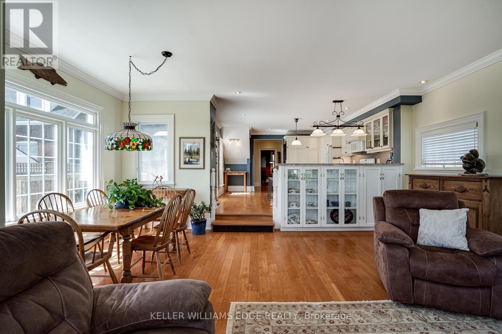 849 Beach Boulevard, Hamilton, Ontario  L8H 6Z5 - Photo 19 - X12367307