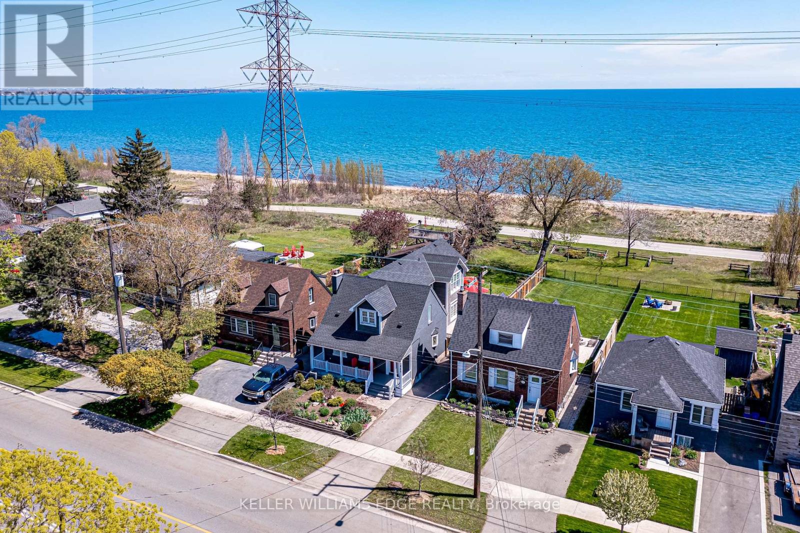 849 Beach Boulevard, Hamilton, Ontario  L8H 6Z5 - Photo 2 - X12367307