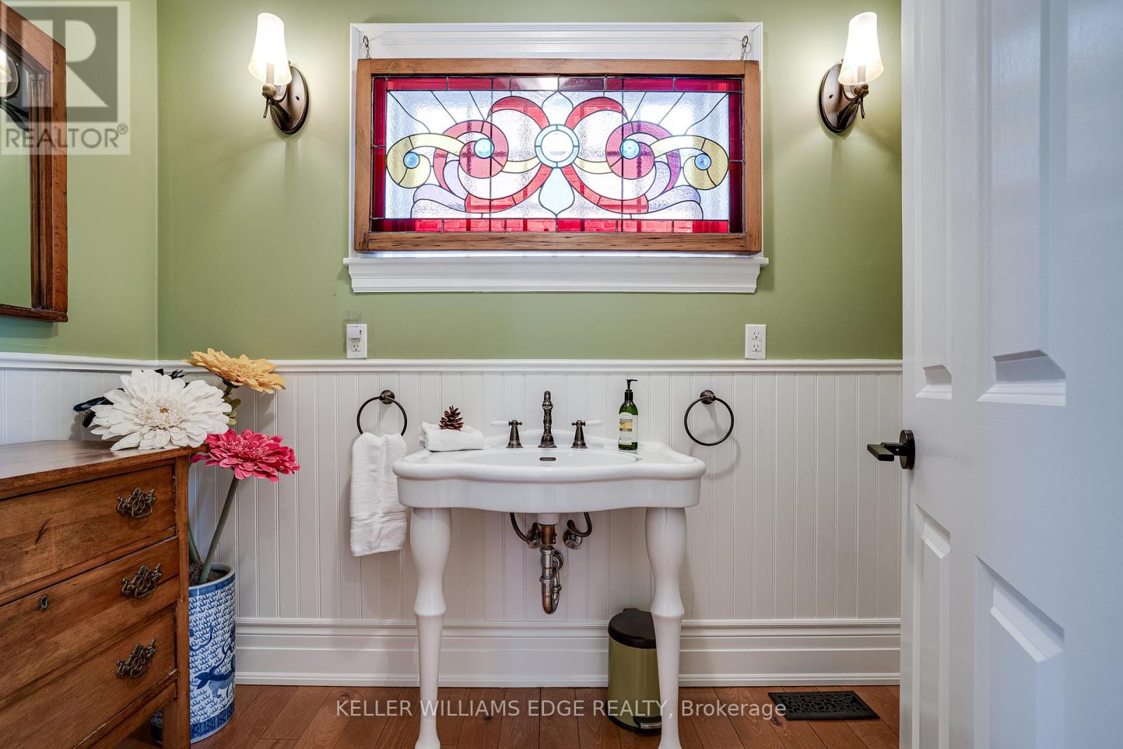 849 Beach Boulevard, Hamilton, Ontario  L8H 6Z5 - Photo 22 - X12367307