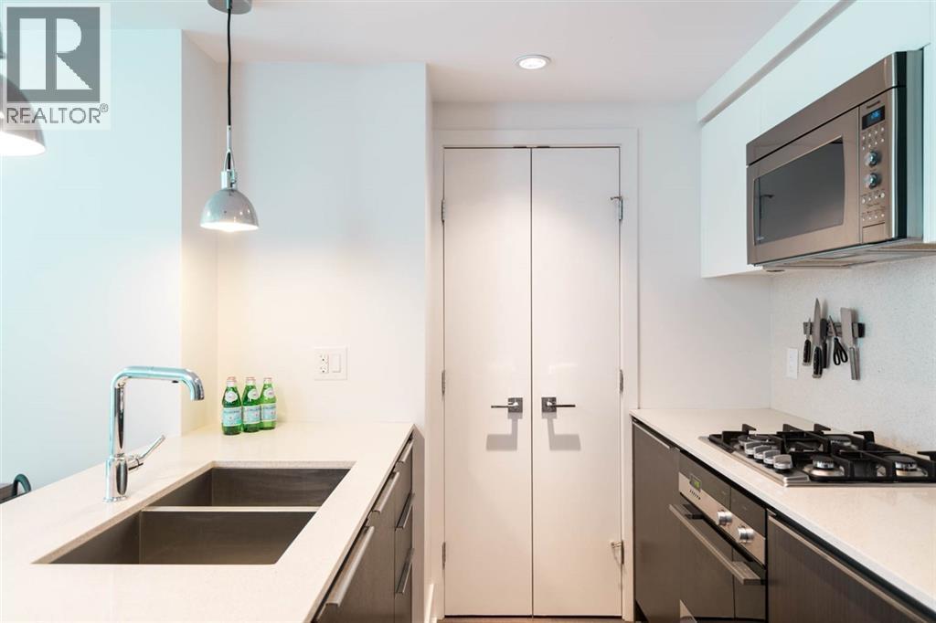 542 W 7th Avenue, Vancouver, British Columbia  V5Z 1B3 - Photo 2 - R3041026