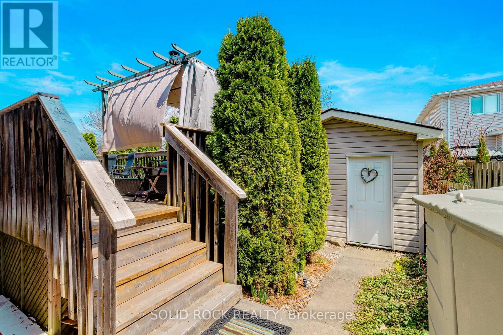 1021 Crestwood Drive, Brockville, Ontario  K6V 7N1 - Photo 41 - X12367319