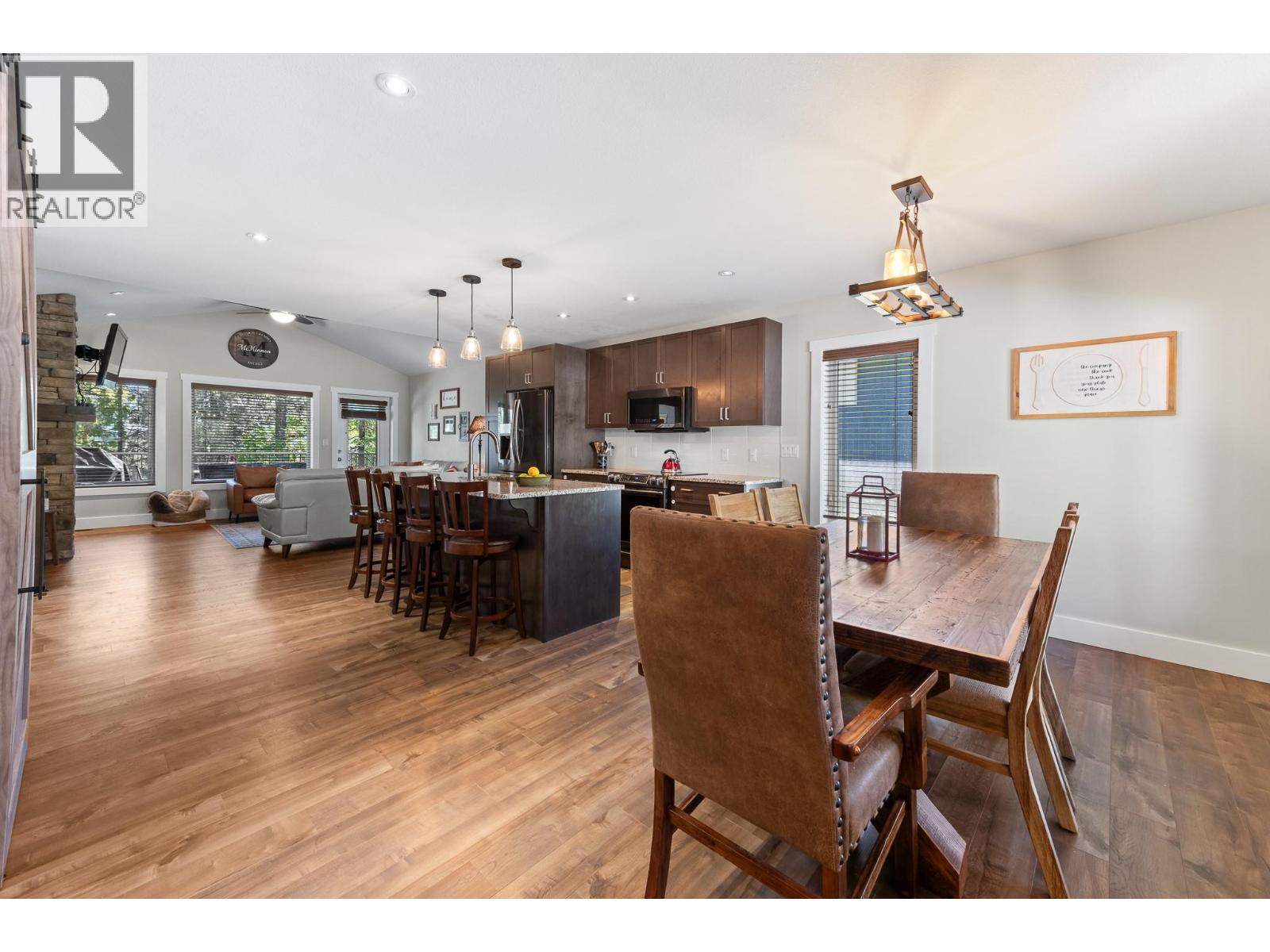12 Alpine Trail Place, Fernie, British Columbia  V0B 1M5 - Photo 8 - 10360750
