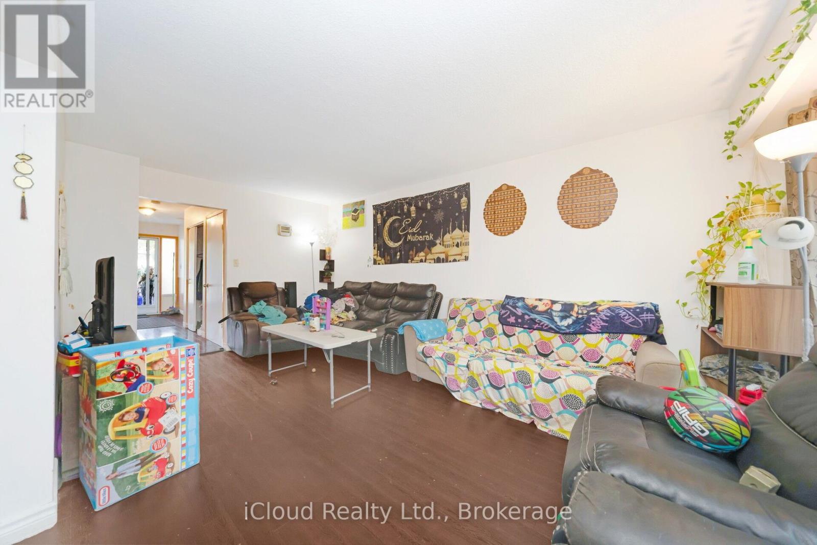 25 - 25 Vodden Court, Brampton, Ontario  L6V 2V7 - Photo 10 - W12367109