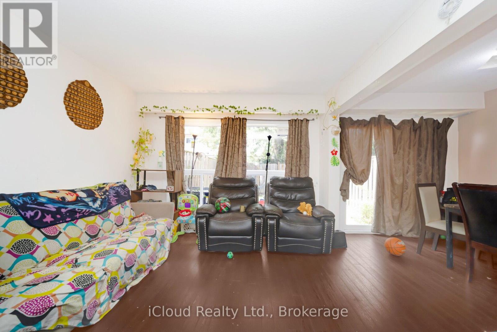 25 - 25 Vodden Court, Brampton, Ontario  L6V 2V7 - Photo 11 - W12367109