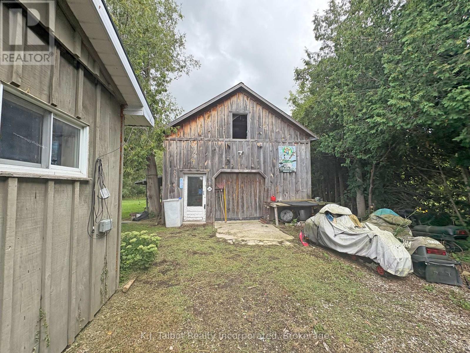 82044 Bluewater Highway, Ashfield-Colborne-Wawanosh, Ontario  N7A 3Y2 - Photo 2 - X12367358