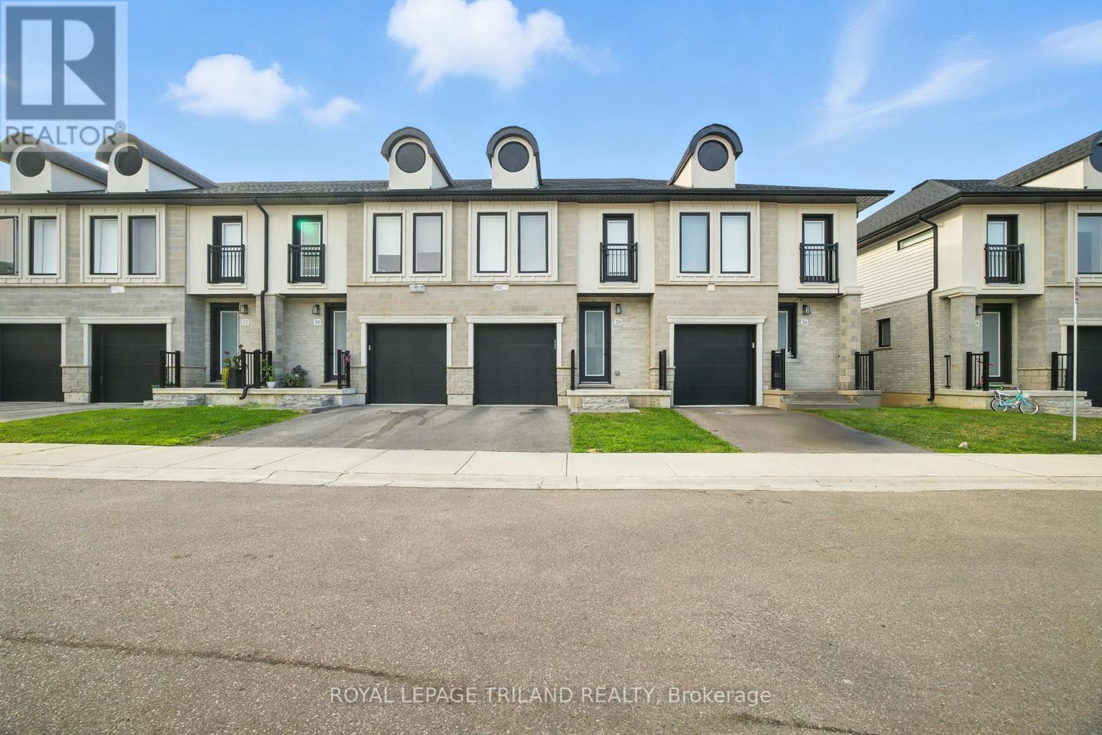 28 - 1870 Aldersbrook Gate, London North, Ontario  N6G 3X4 - Photo 2 - X12367356