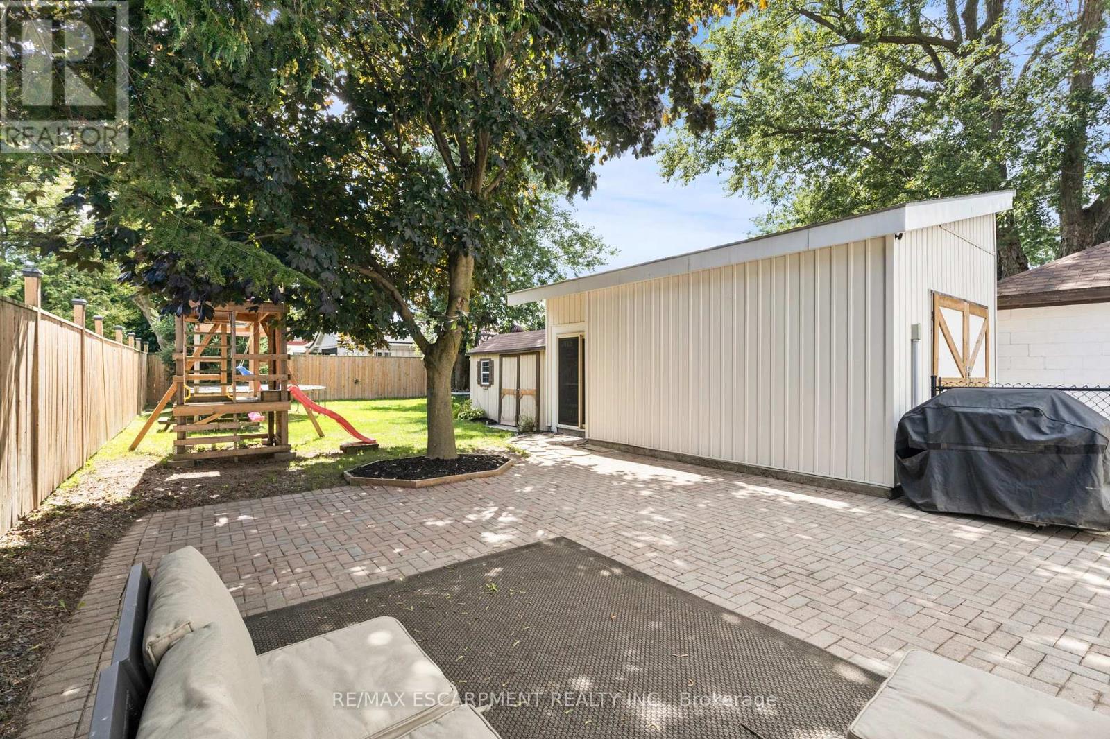 206 Niagara Falls Road, Thorold, Ontario L2V 1H9 - Photo 21 - X12367325