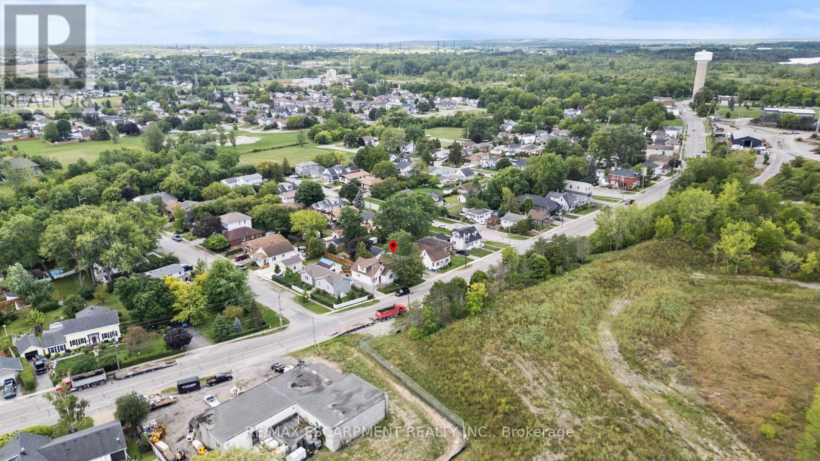 206 Niagara Falls Road, Thorold, Ontario L2V 1H9 - Photo 24 - X12367325