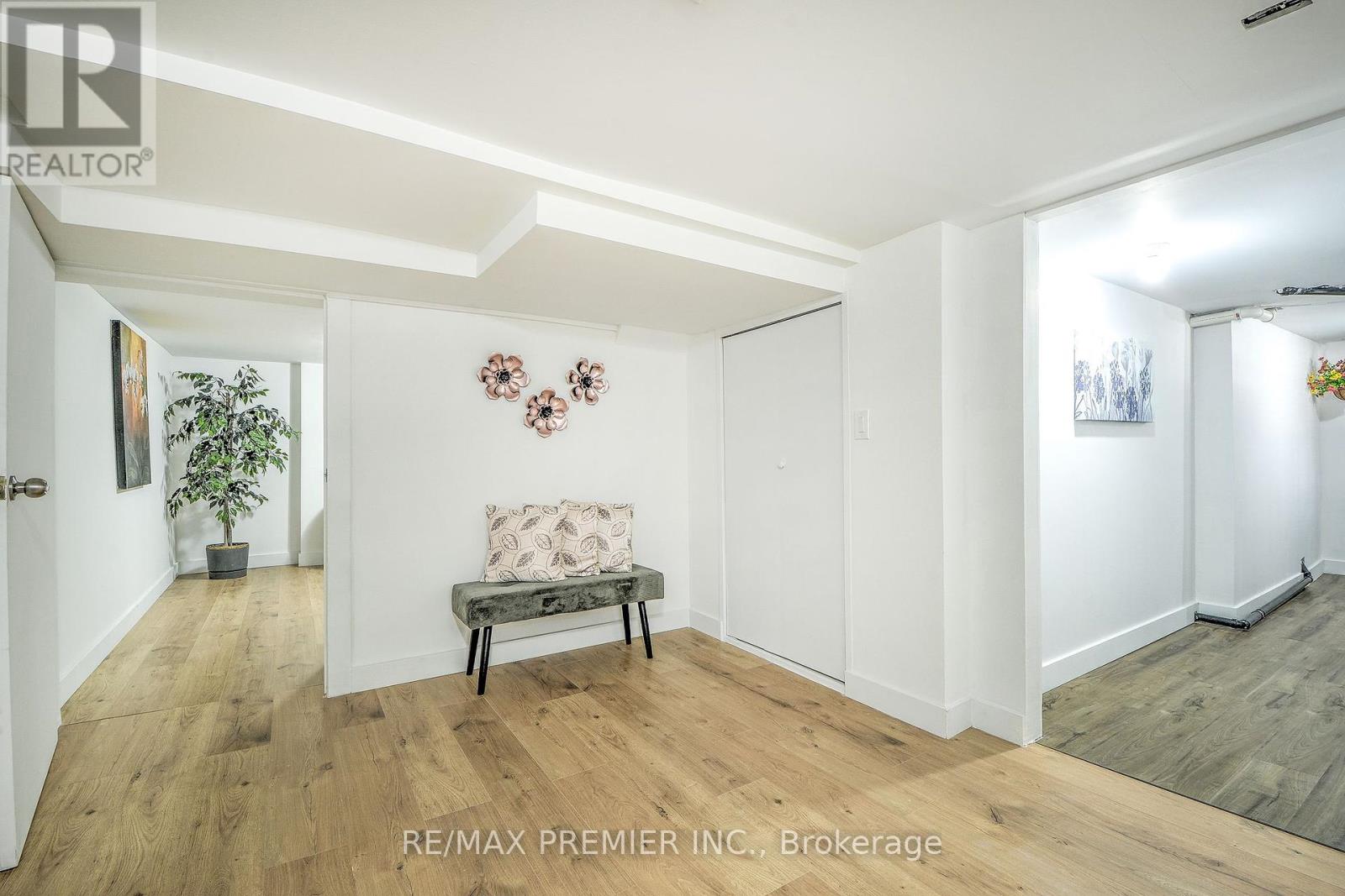 1467 Ouellette Avenue, Windsor, Ontario  N8X 1K1 - Photo 30 - X12367329