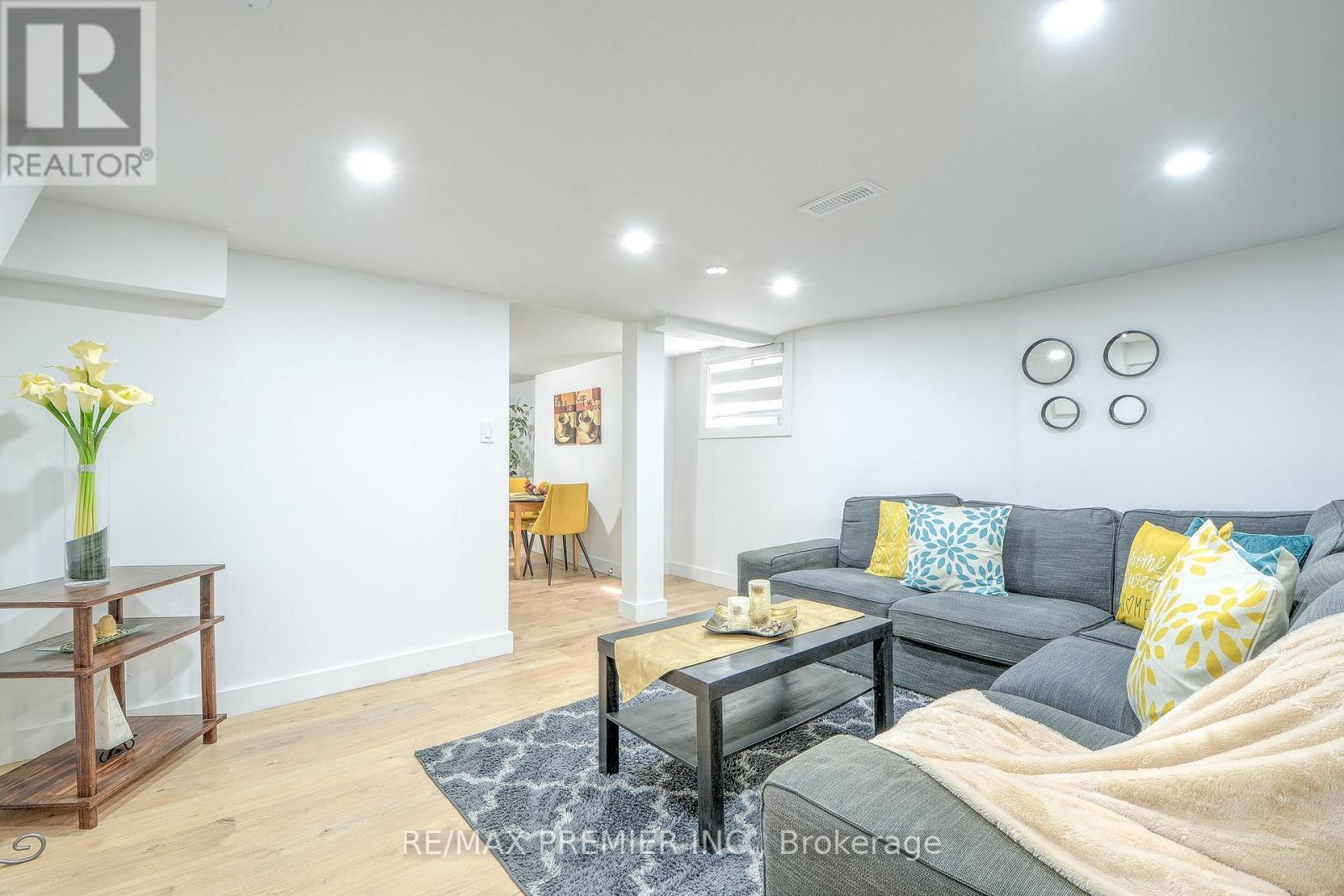 1467 Ouellette Avenue, Windsor, Ontario  N8X 1K1 - Photo 37 - X12367329