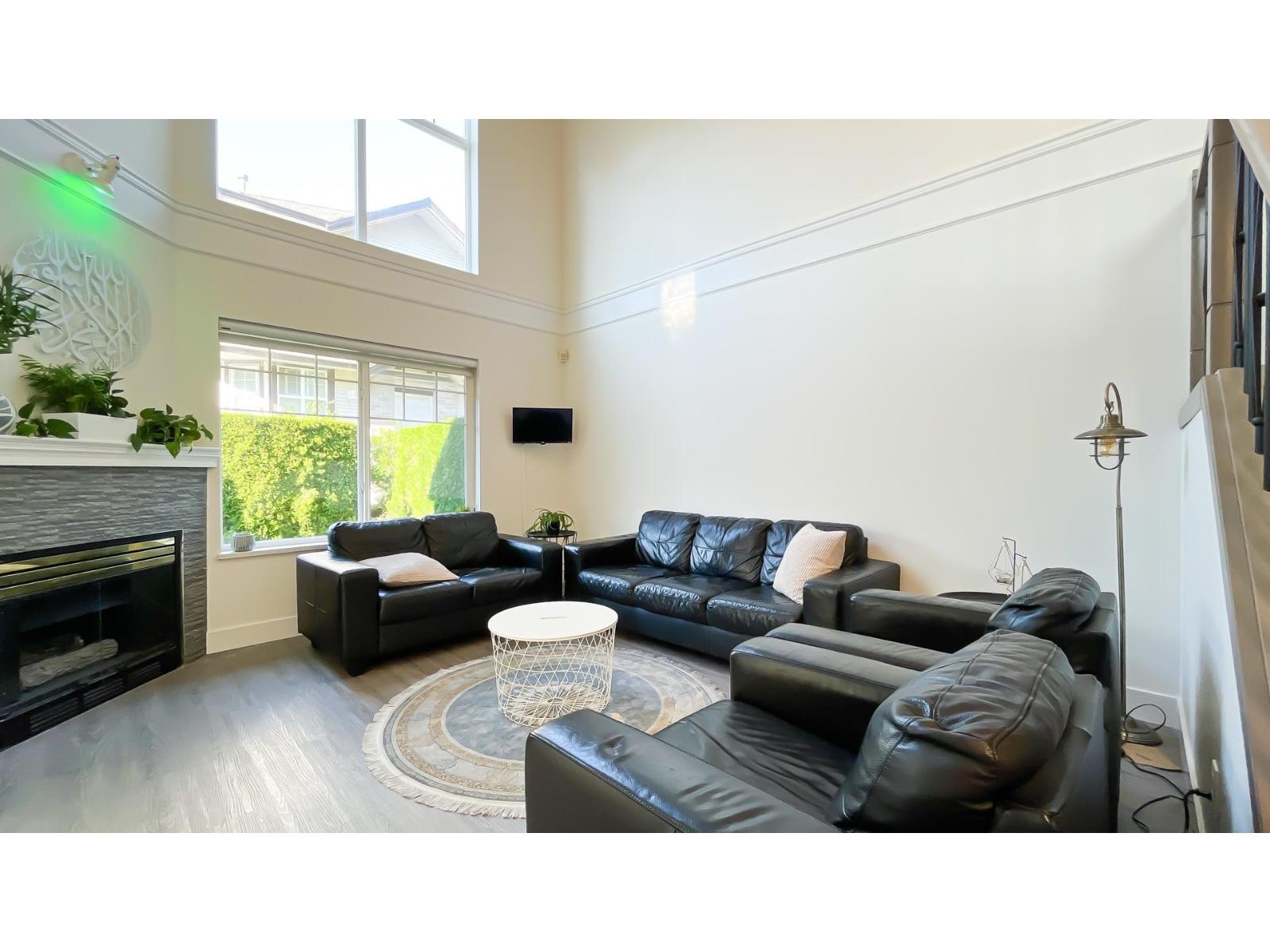 11 15959 82 Avenue, Surrey, British Columbia  V4N 0R2 - Photo 2 - R3039917