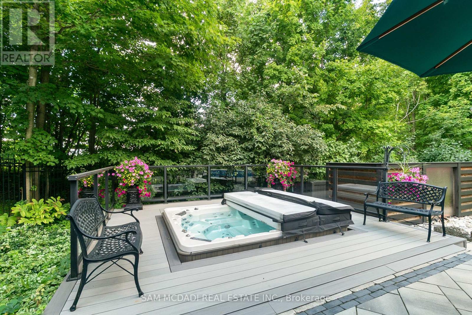 10140 Pineview Trail, Milton, Ontario  L0P 1B0 - Photo 46 - W12366641