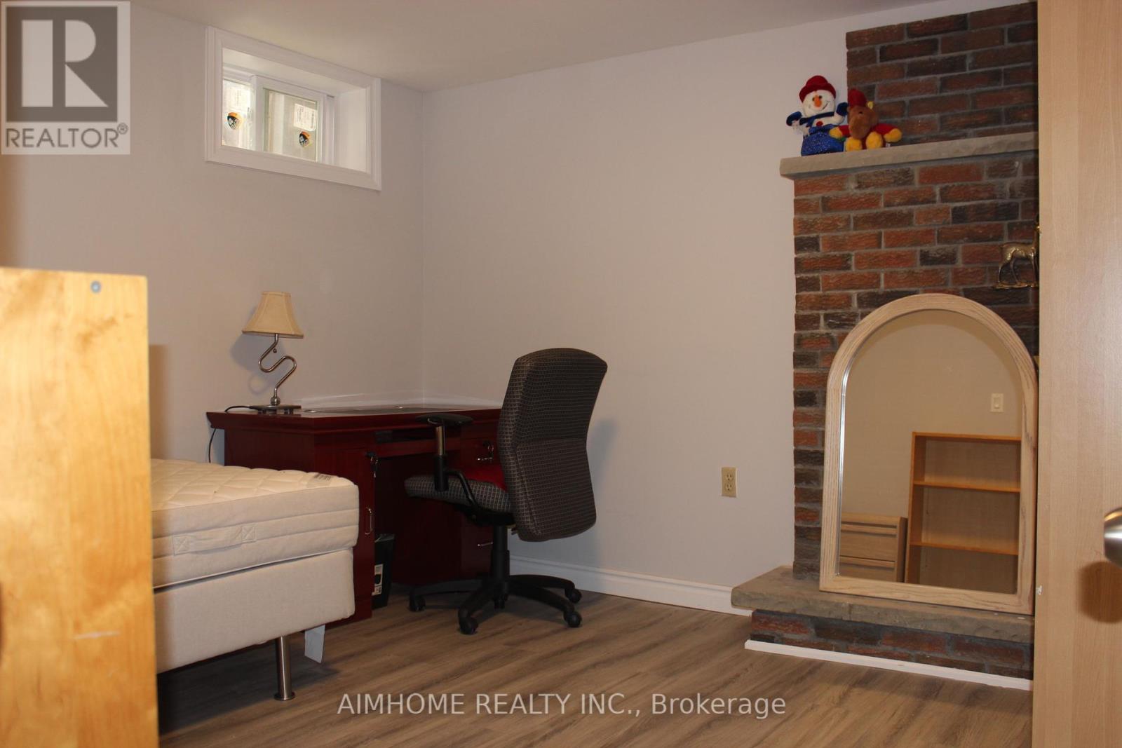 Bsmt - 85 River Grove Drive, Toronto (Steeles), Ontario  M1W 3T8 - Photo 8 - E12367376