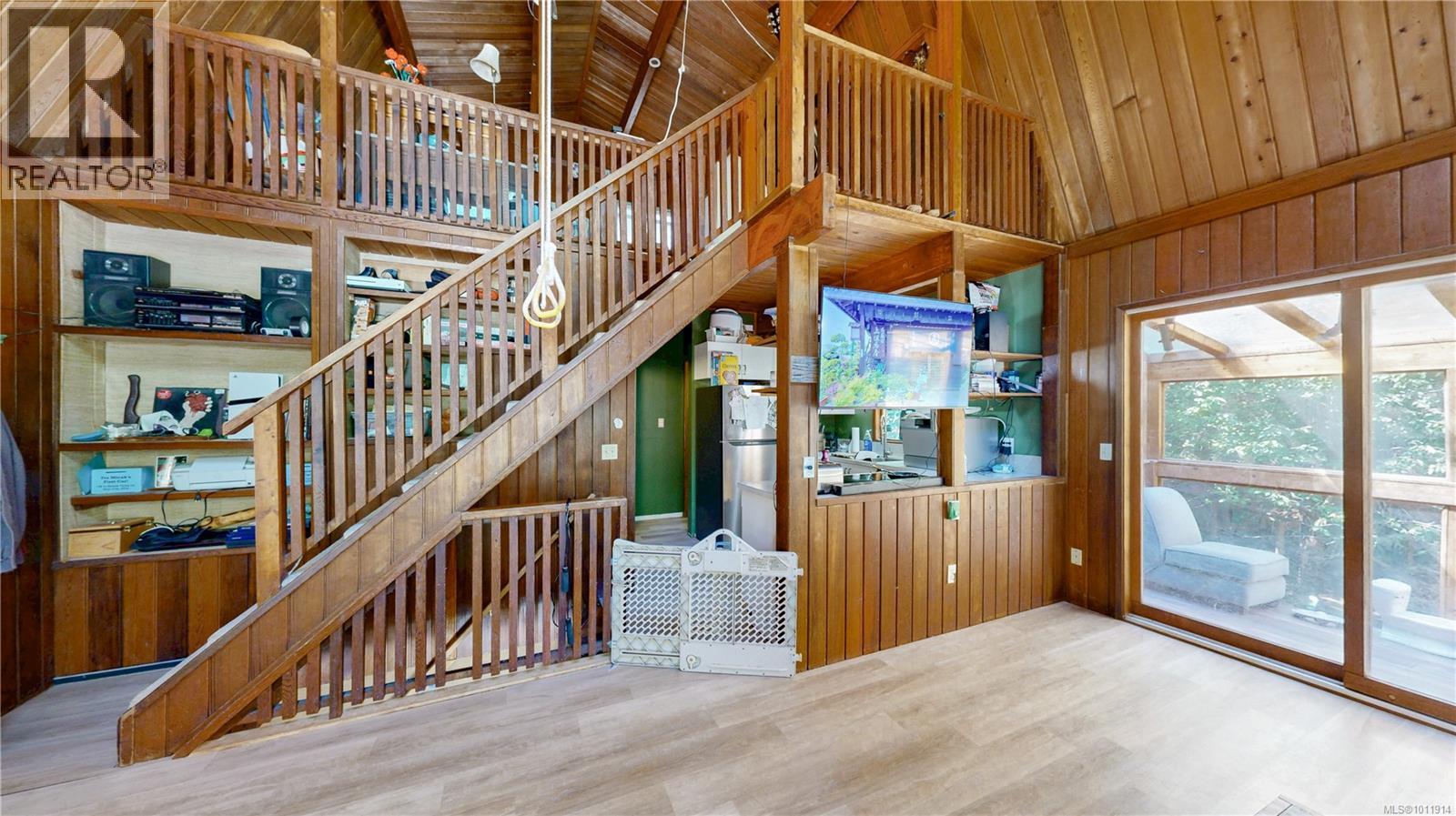 Property at 1545 Whalebone Dr image 5