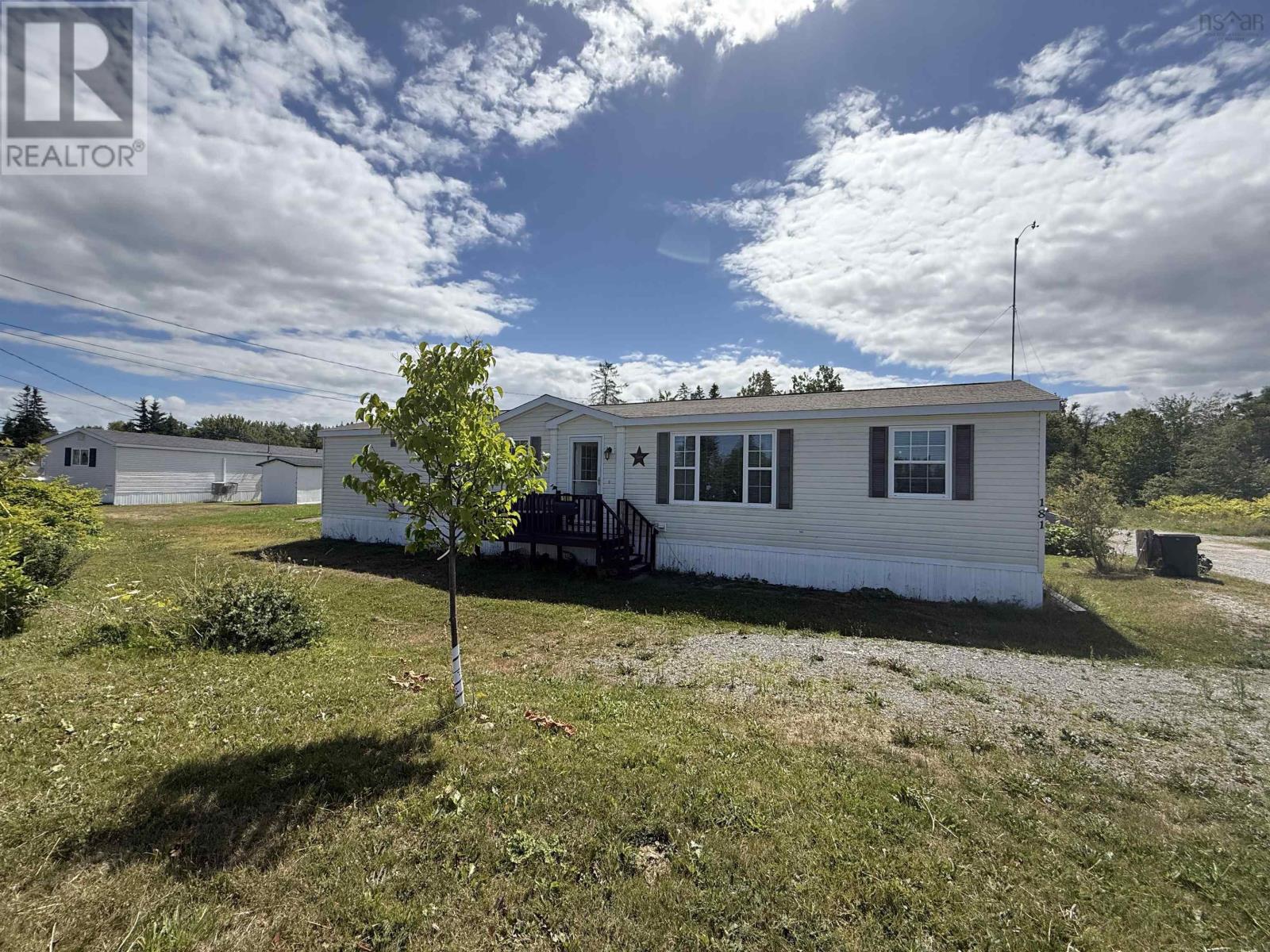 181 Pond Road, Sydney Mines, Nova Scotia  B1V 3C3 - Photo 1 - 202521443