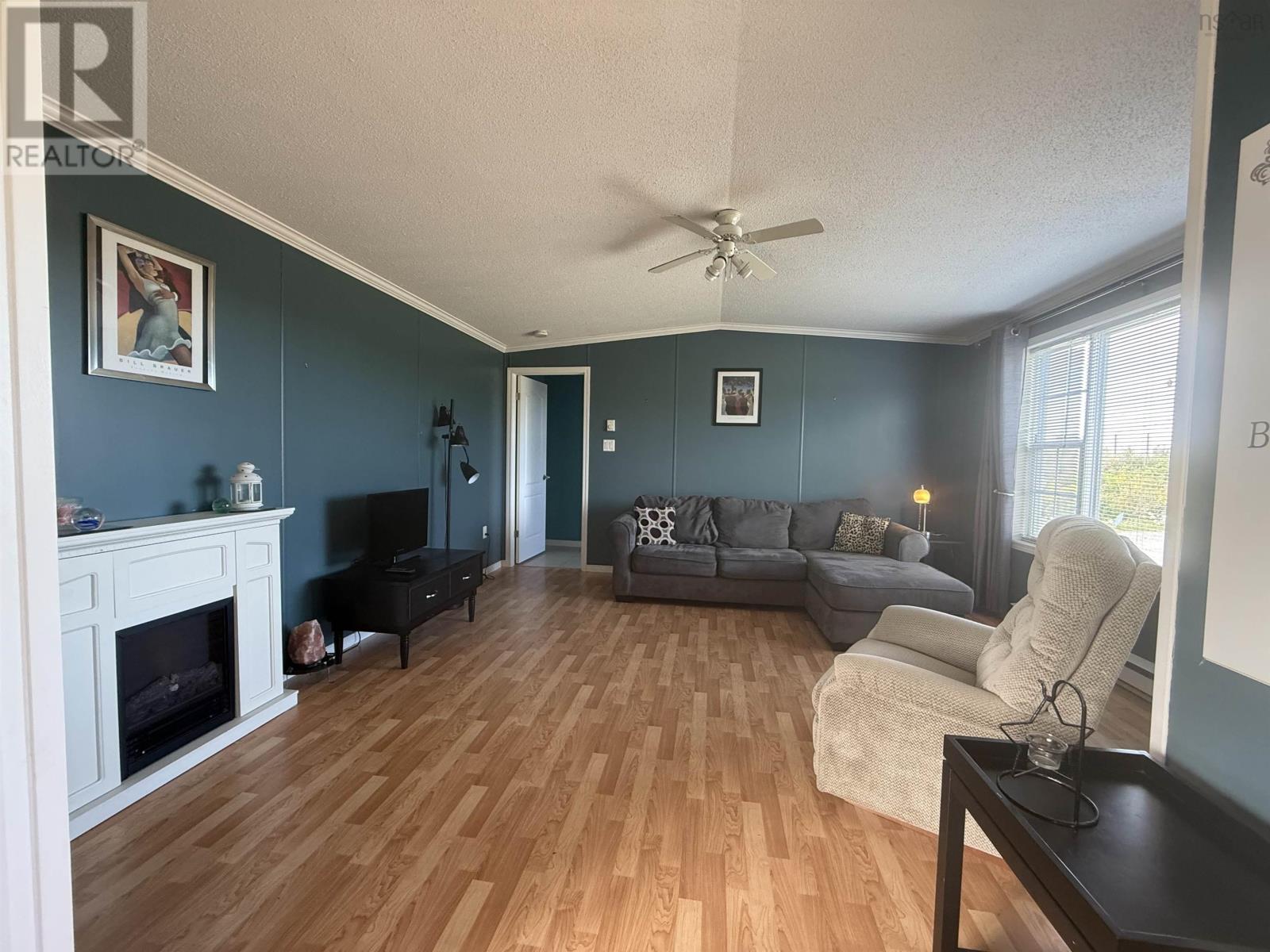 181 Pond Road, Sydney Mines, Nova Scotia  B1V 3C3 - Photo 5 - 202521443