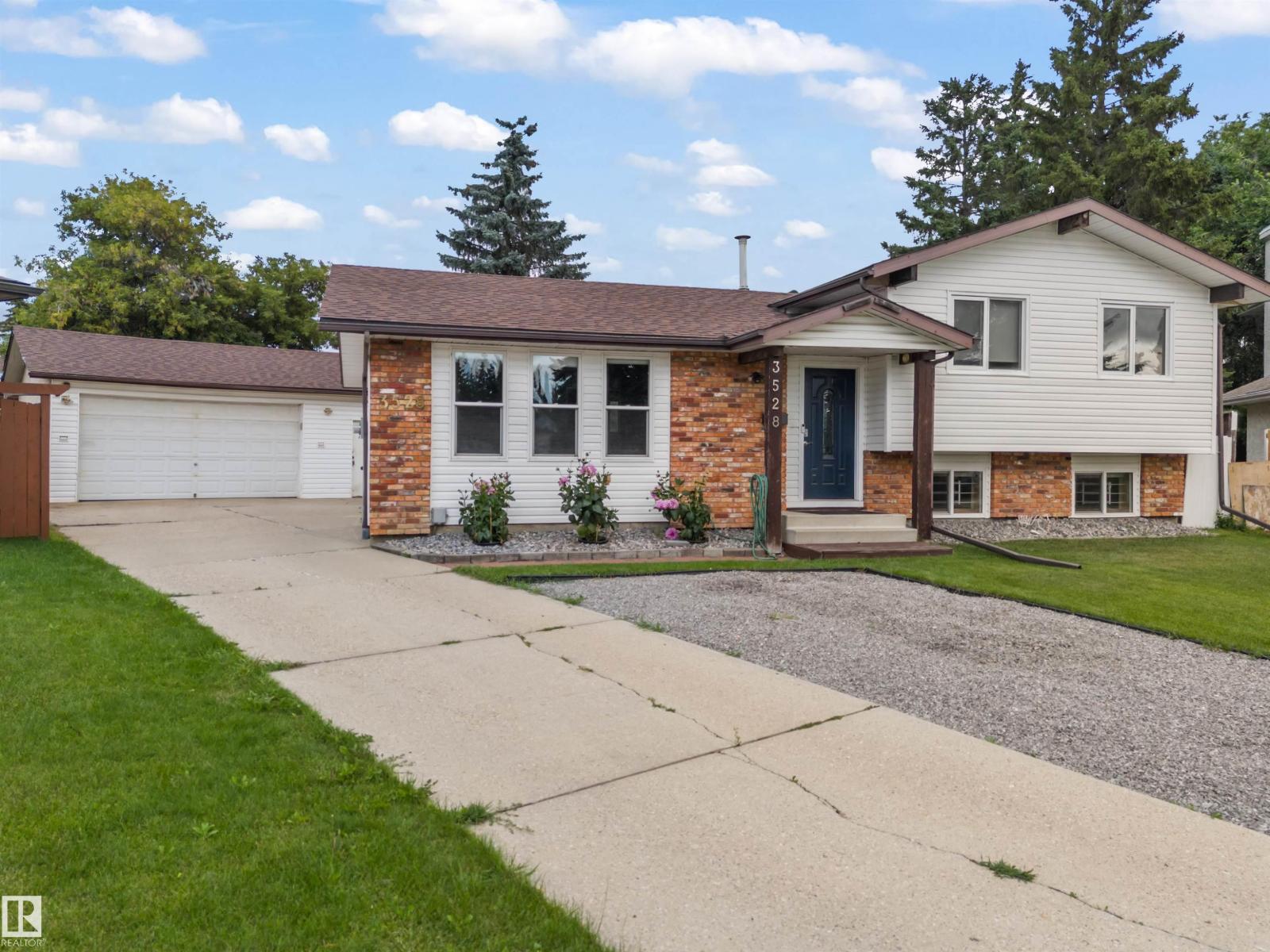 Property at 3528 13 AV NW image 2