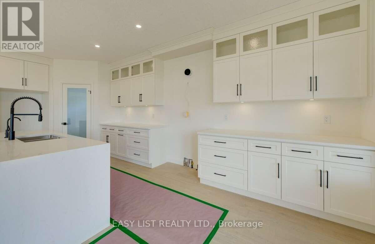 57 Bricker Avenue, Centre Wellington, Ontario  N0B 1S0 - Photo 13 - X12367398