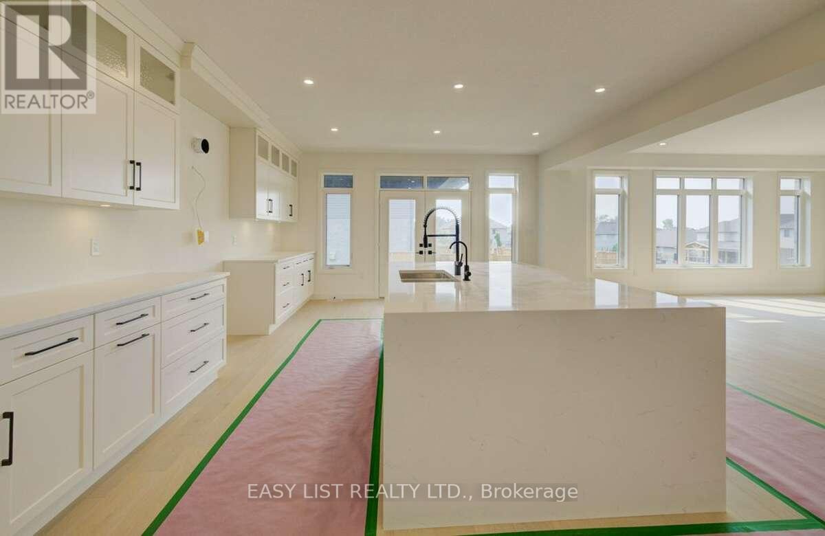 57 Bricker Avenue, Centre Wellington, Ontario  N0B 1S0 - Photo 17 - X12367398