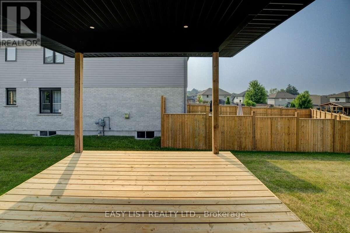 57 Bricker Avenue, Centre Wellington, Ontario  N0B 1S0 - Photo 22 - X12367398