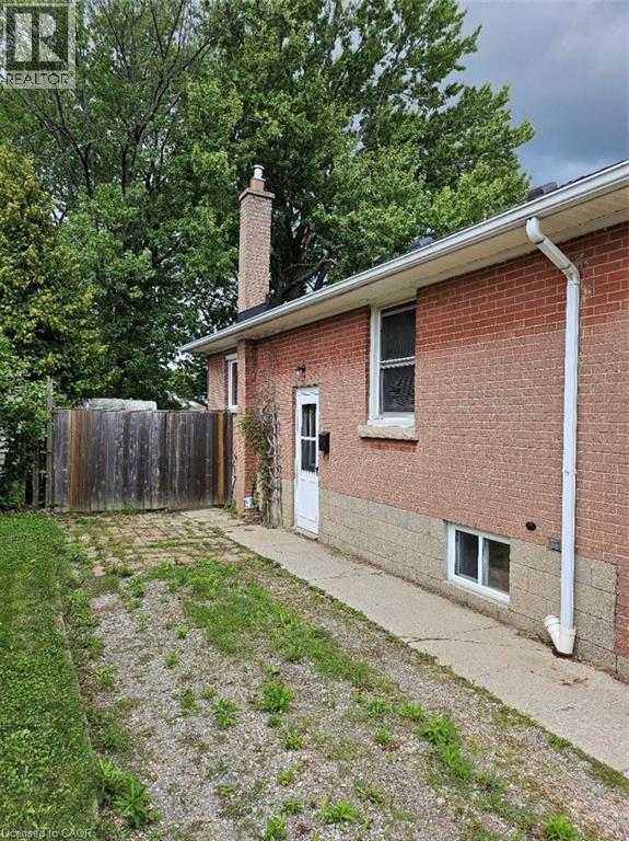 374 East 13th Street, Hamilton, Ontario  L9A 4A1 - Photo 4 - 40764135