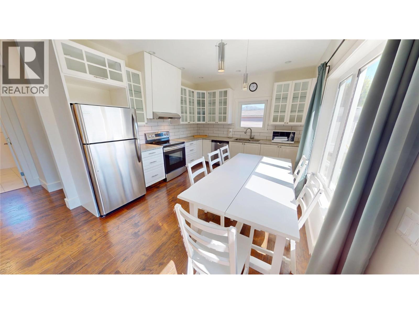 4760 Willow Avenue, Canal Flats, British Columbia  V0B 1B0 - Photo 12 - 10360852