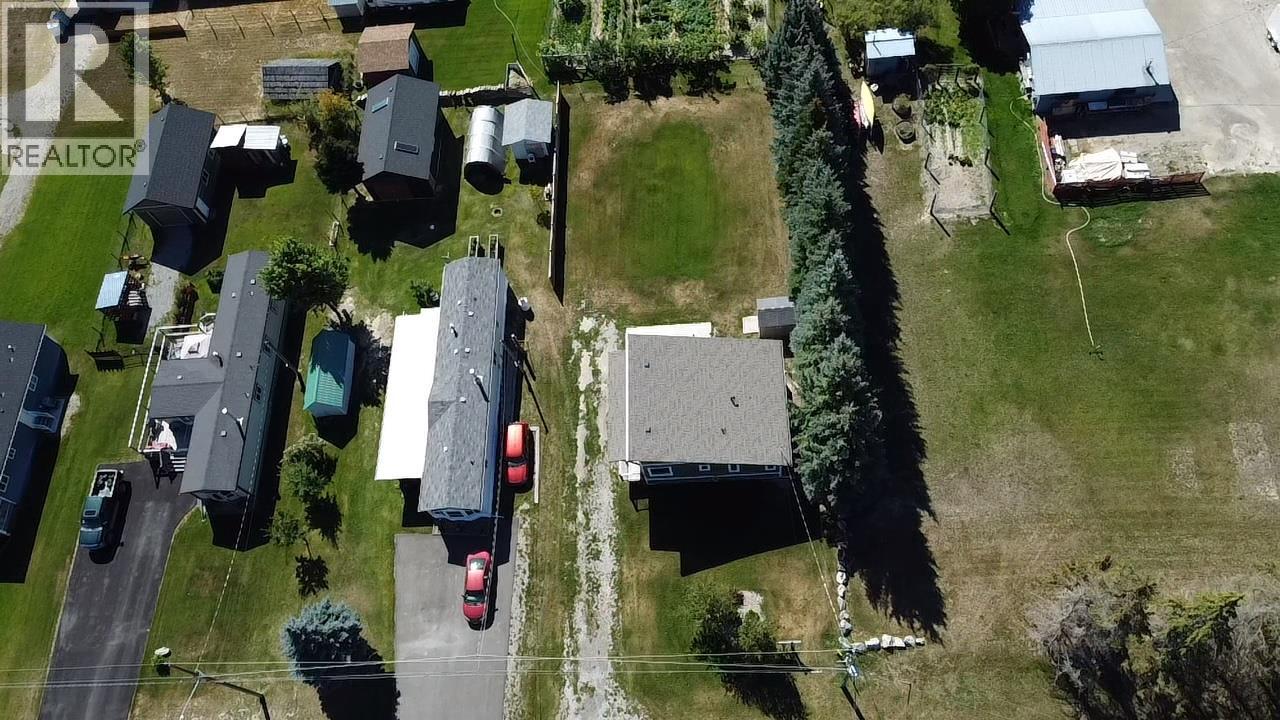 4760 Willow Avenue, Canal Flats, British Columbia  V0B 1B0 - Photo 7 - 10360852
