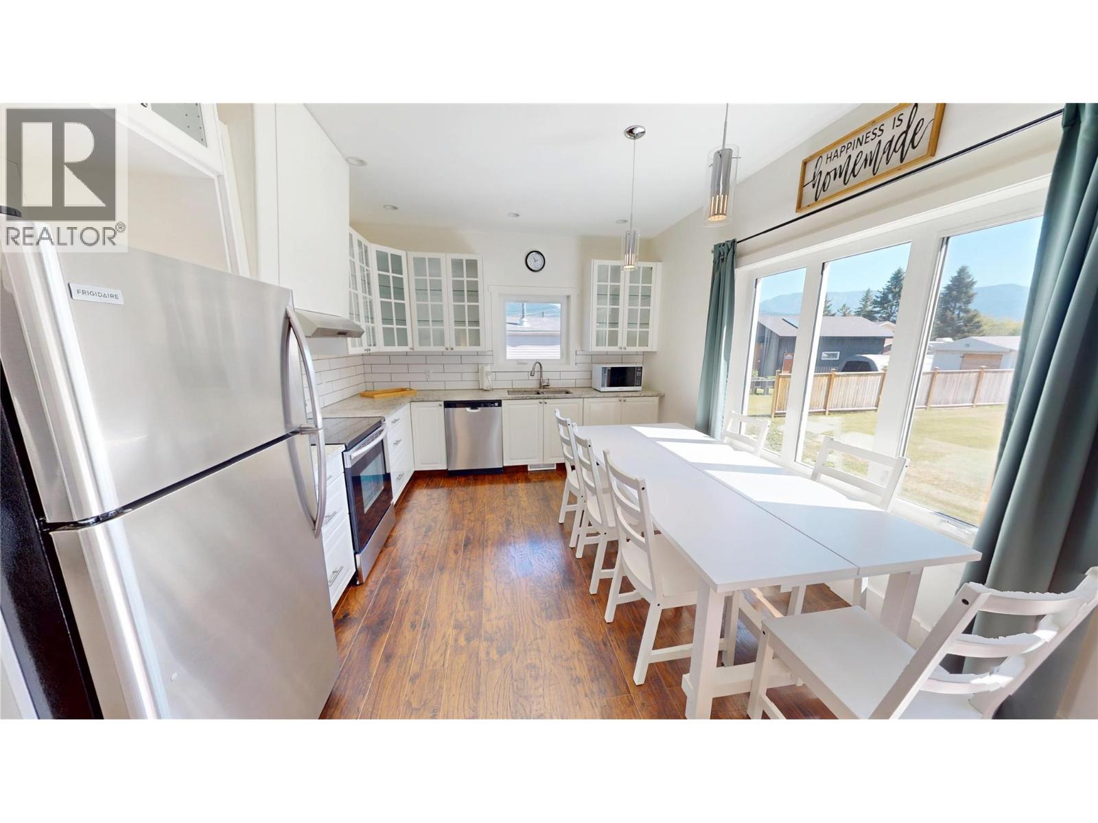 4760 Willow Avenue, Canal Flats, British Columbia  V0B 1B0 - Photo 13 - 10360852