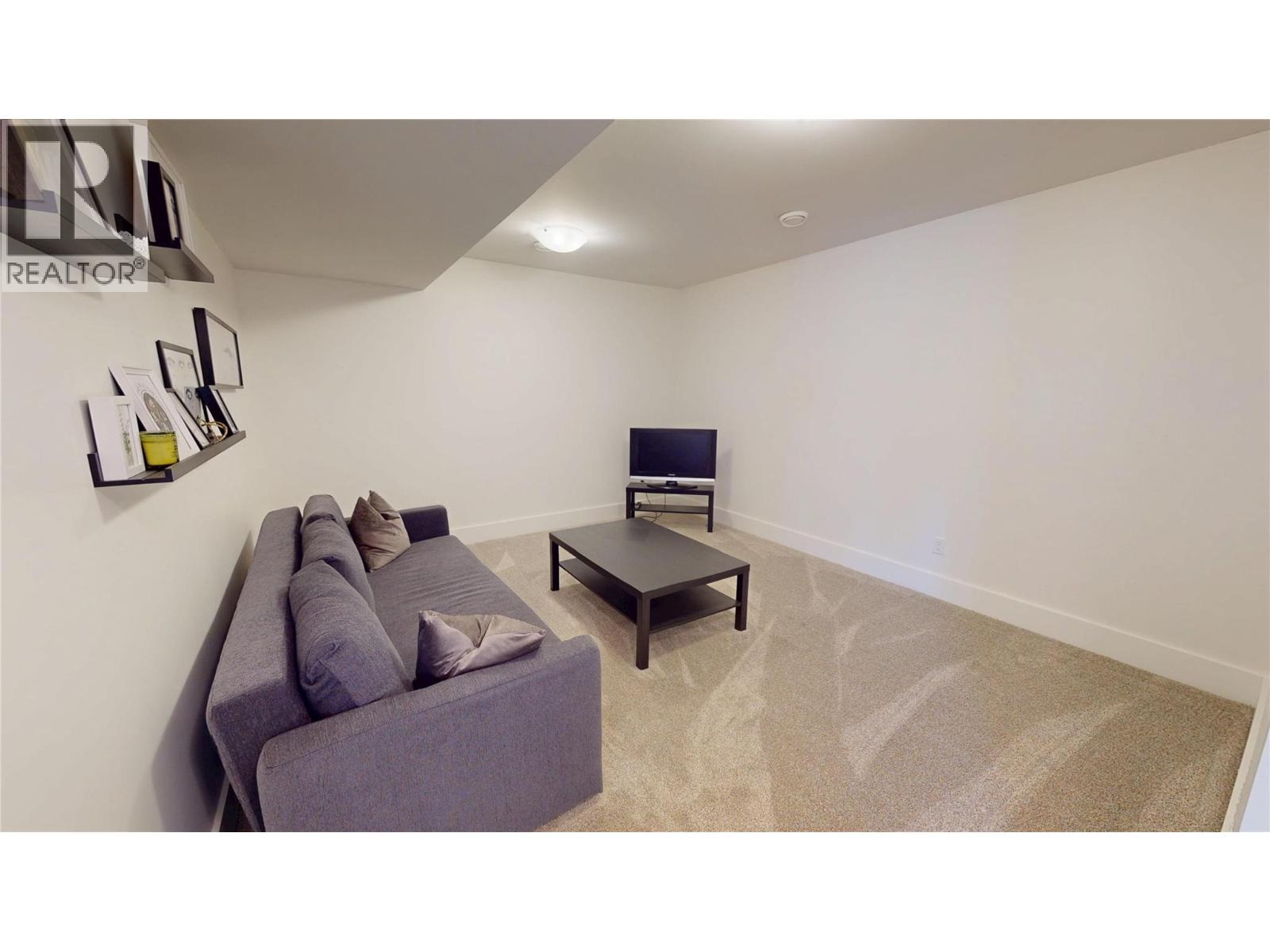 4760 Willow Avenue, Canal Flats, British Columbia  V0B 1B0 - Photo 21 - 10360852
