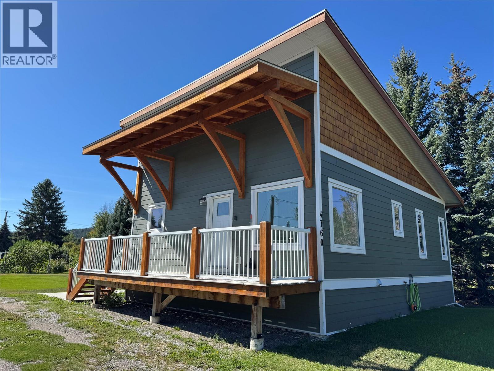 4760 WILLOW Avenue, Canal Flats, British Columbia