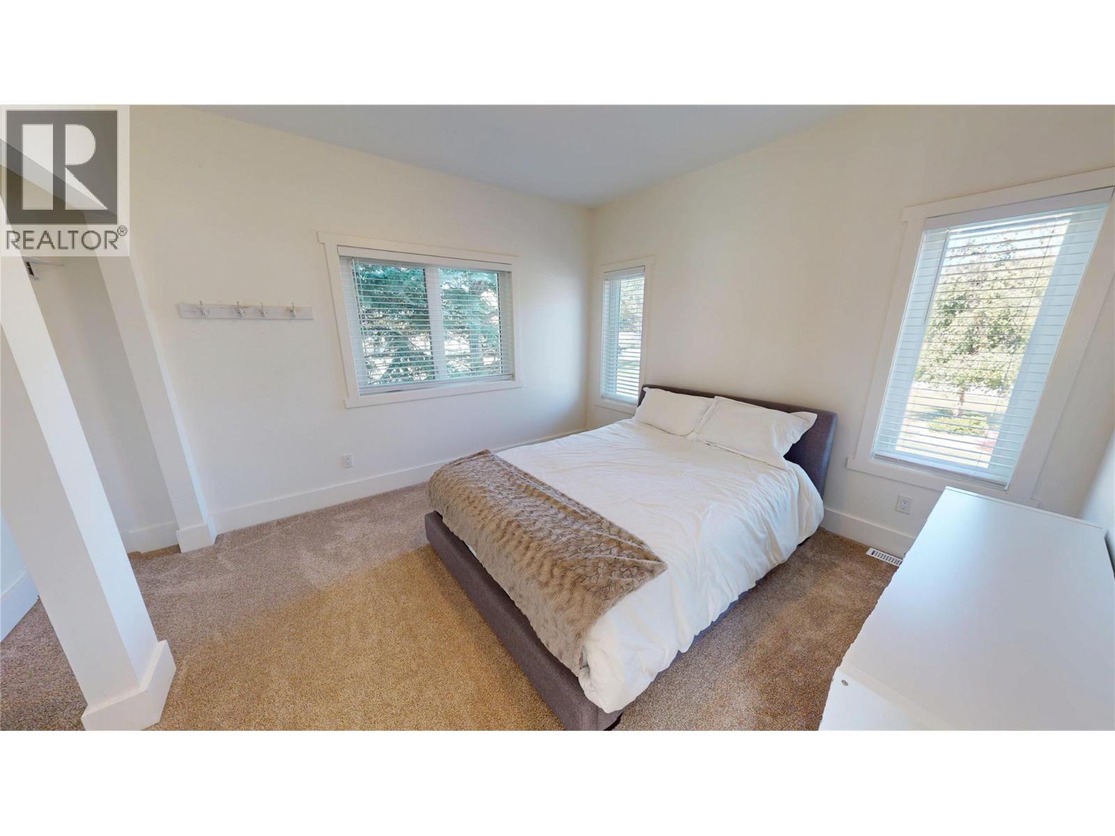 4760 Willow Avenue, Canal Flats, British Columbia  V0B 1B0 - Photo 16 - 10360852