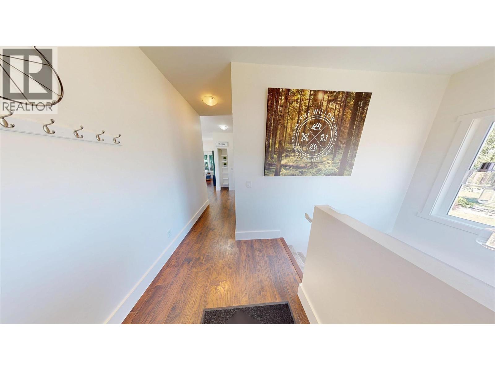 4760 Willow Avenue, Canal Flats, British Columbia  V0B 1B0 - Photo 19 - 10360852
