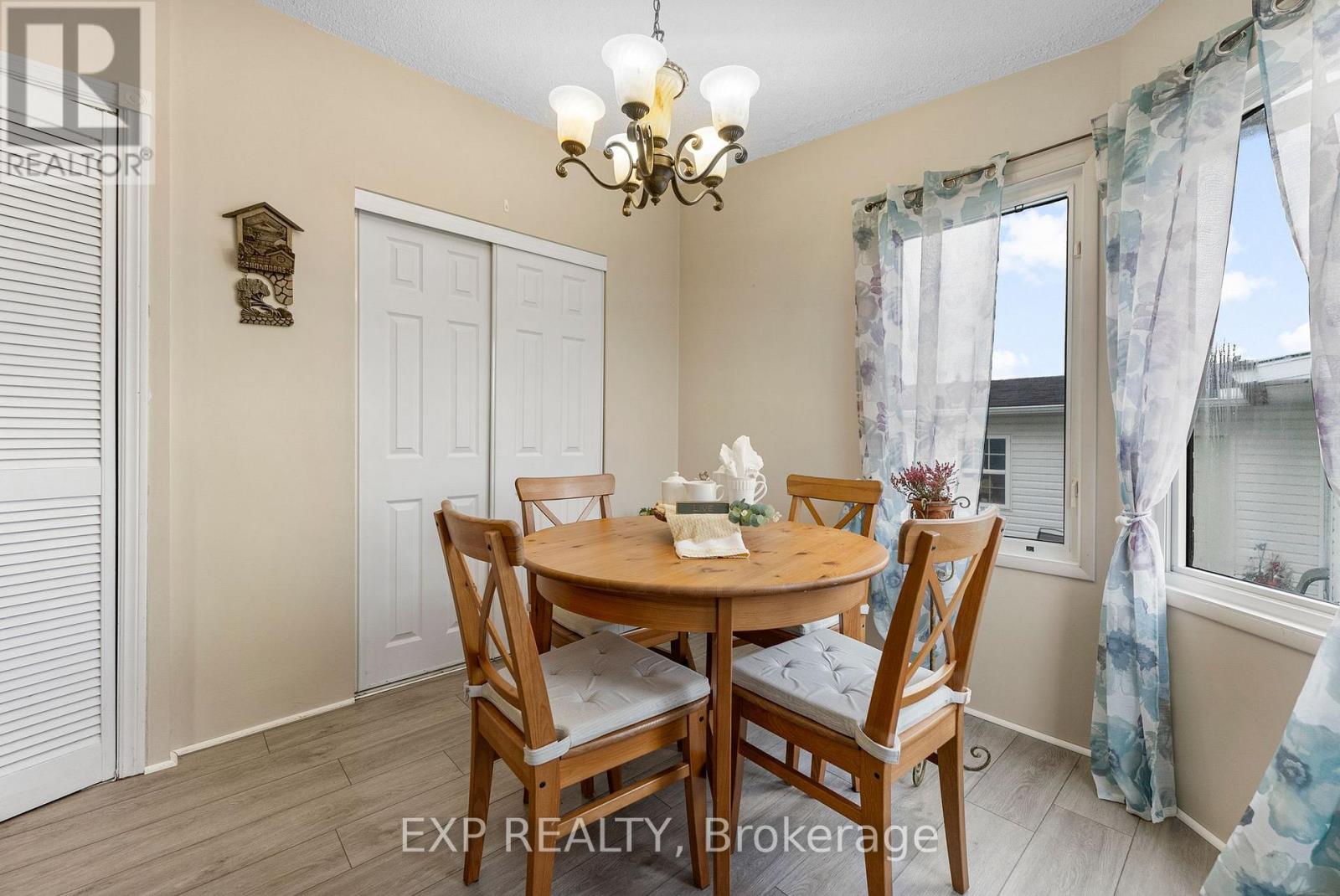 25 Sunset Lane, Horton, Ontario  K7V 0A5 - Photo 11 - X12367402