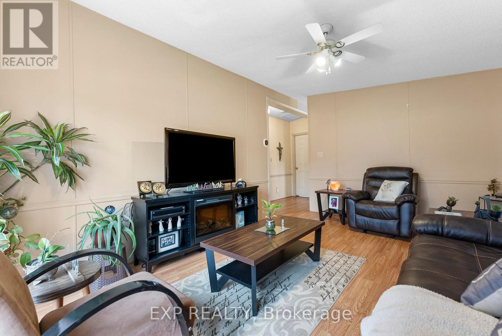 25 Sunset Lane, Horton, Ontario  K7V 0A5 - Photo 14 - X12367402