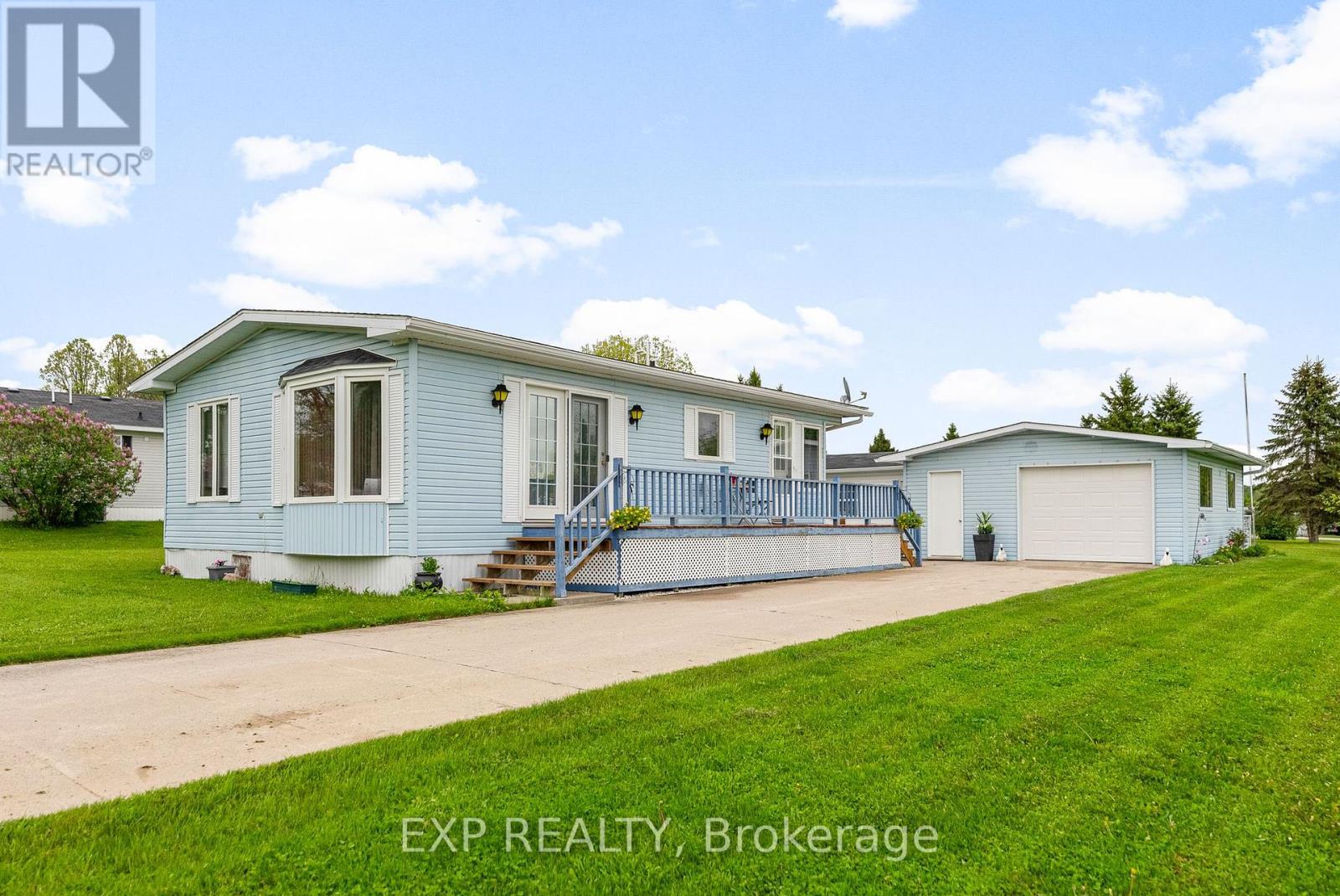25 Sunset Lane, Horton, Ontario  K7V 0A5 - Photo 2 - X12367402