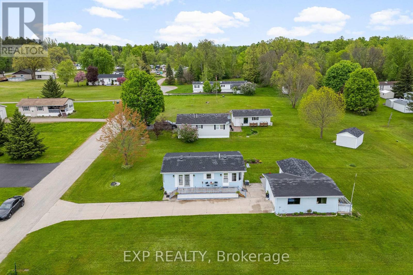 25 Sunset Lane, Horton, Ontario  K7V 0A5 - Photo 3 - X12367402