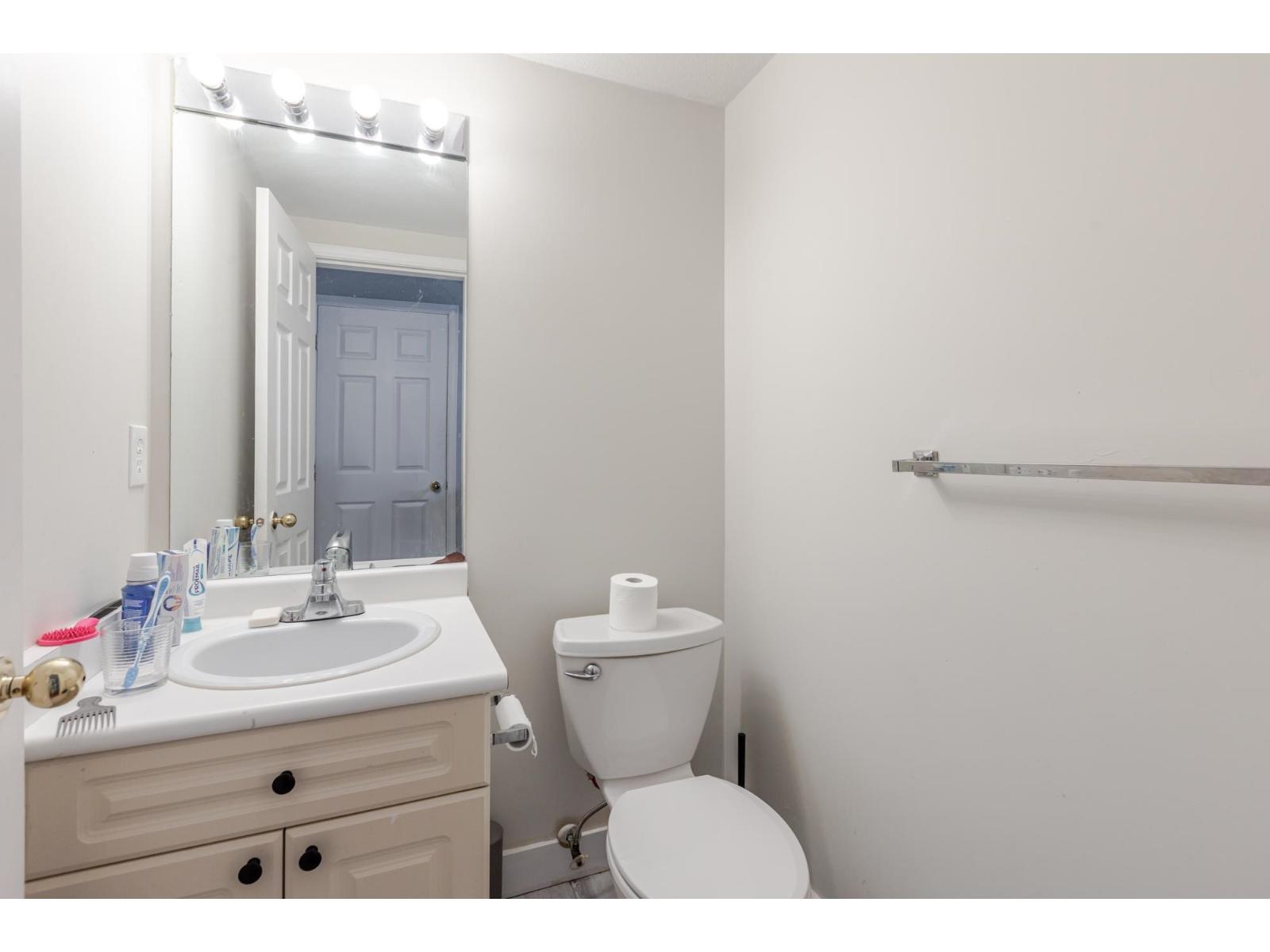 20 13713 72a Avenue, Surrey, British Columbia  V3W 1K2 - Photo 13 - R3040233