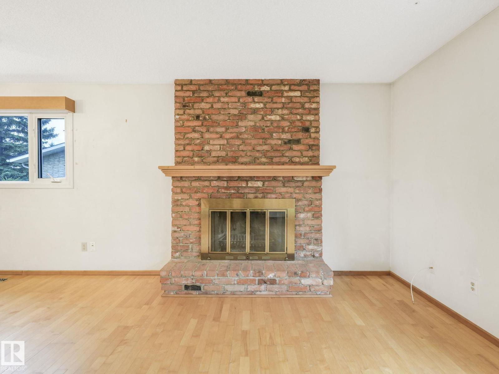 Property at 167 LAROSE DR image 4