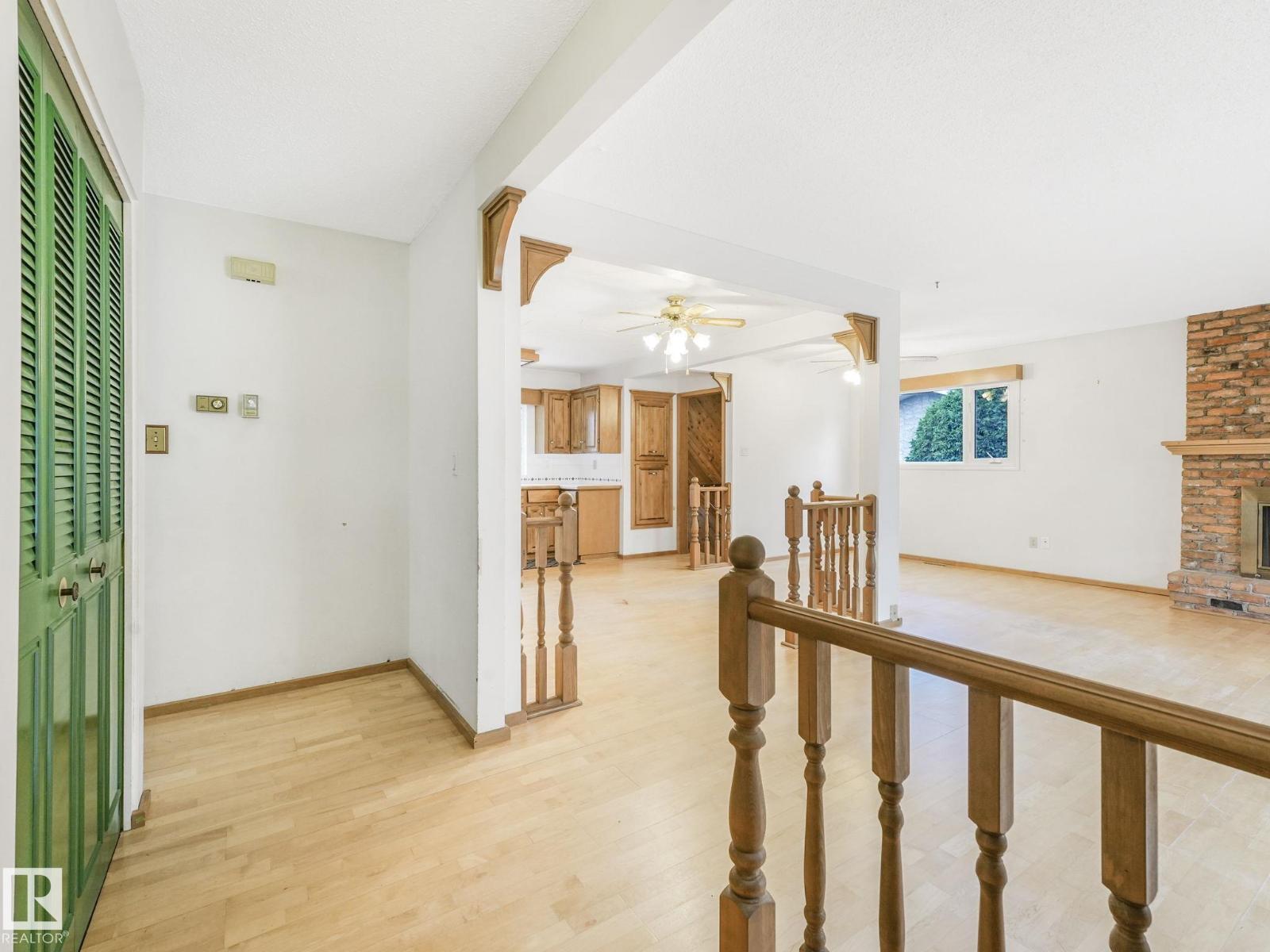 Property at 167 LAROSE DR image 3