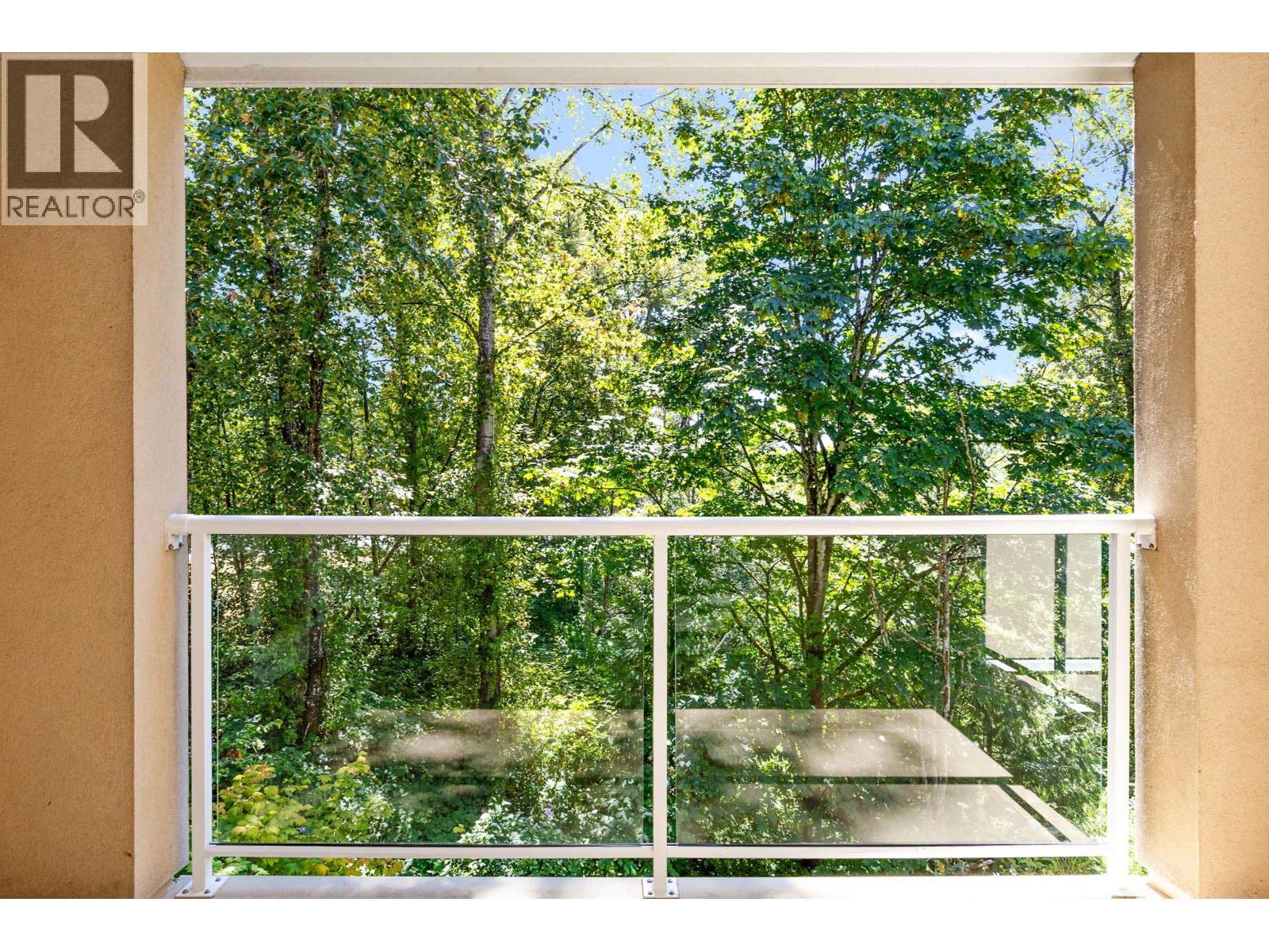 302 22722 Lougheed Highway, Maple Ridge, British Columbia  V2X 2V6 - Photo 2 - R3037180