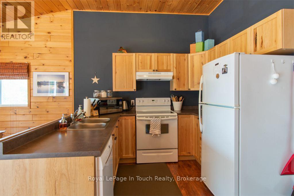 2974 Island 1040, Georgian Bay, Ontario  P0E 1E0 - Photo 12 - X12367415