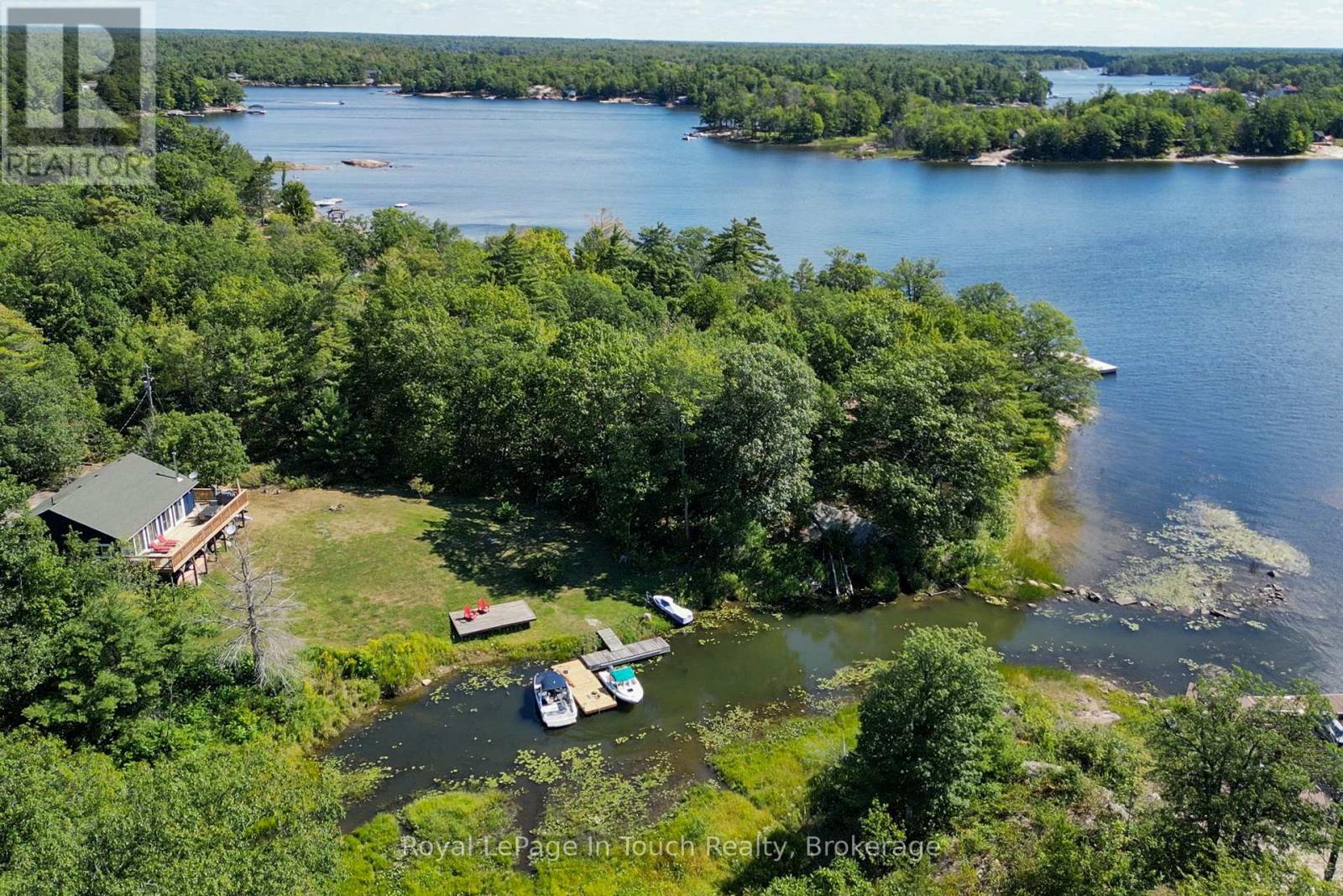 2974 Island 1040, Georgian Bay, Ontario  P0E 1E0 - Photo 22 - X12367415