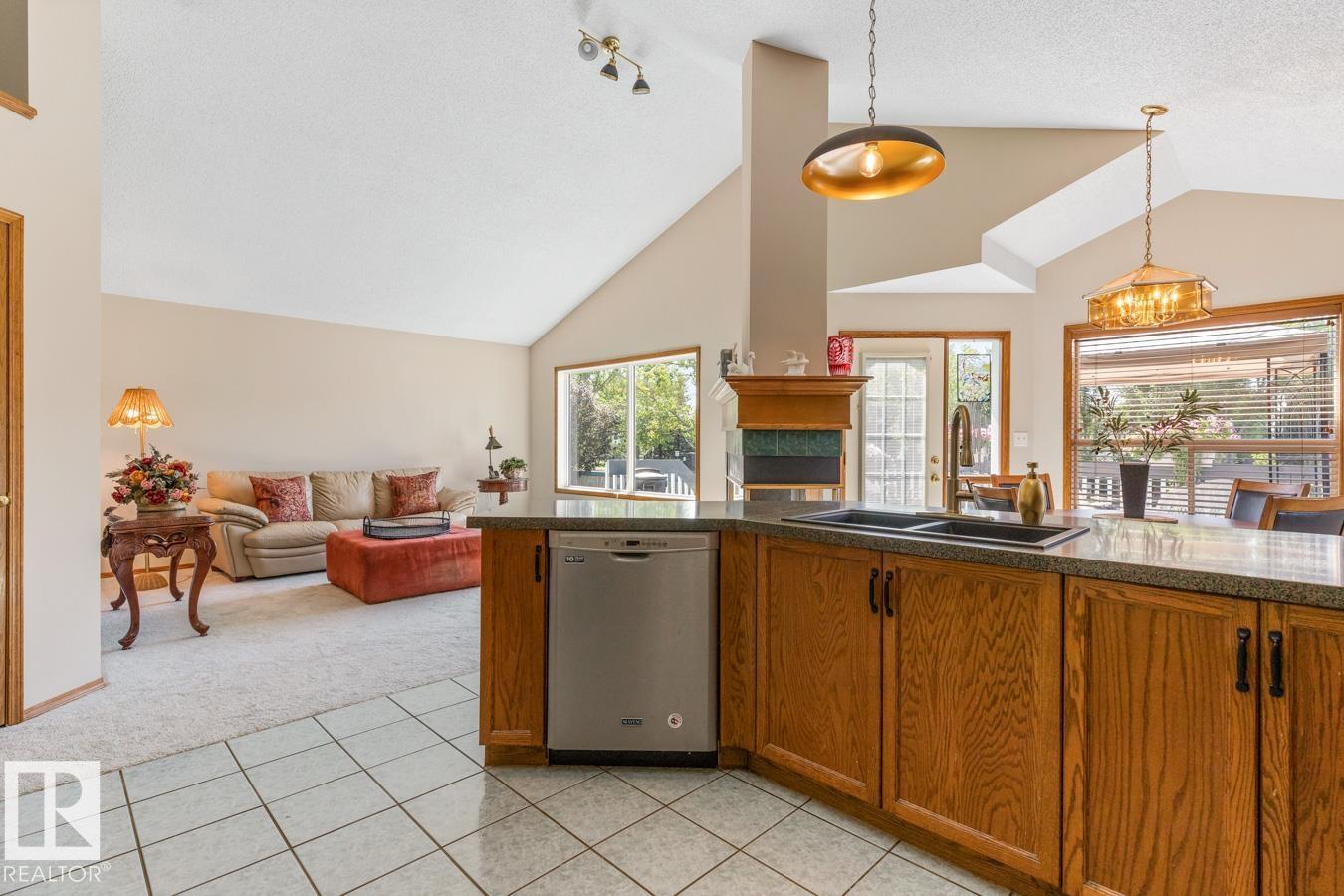 11735 10 Av Nw Nw, Edmonton, Alberta  T6T 7A6 - Photo 9 - E4454894