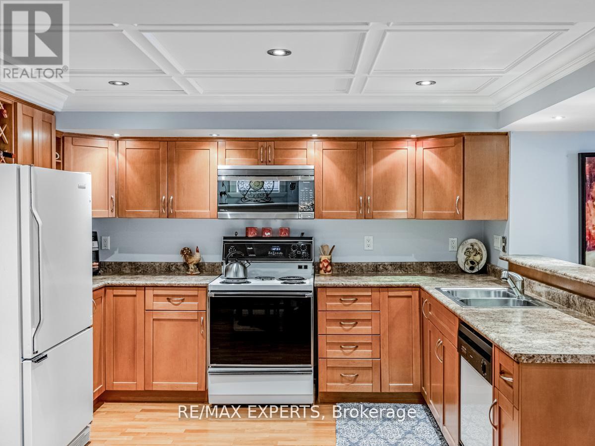 31 Pembrook Street, Caledon, Ontario  L7E 1L5 - Photo 33 - W12367430