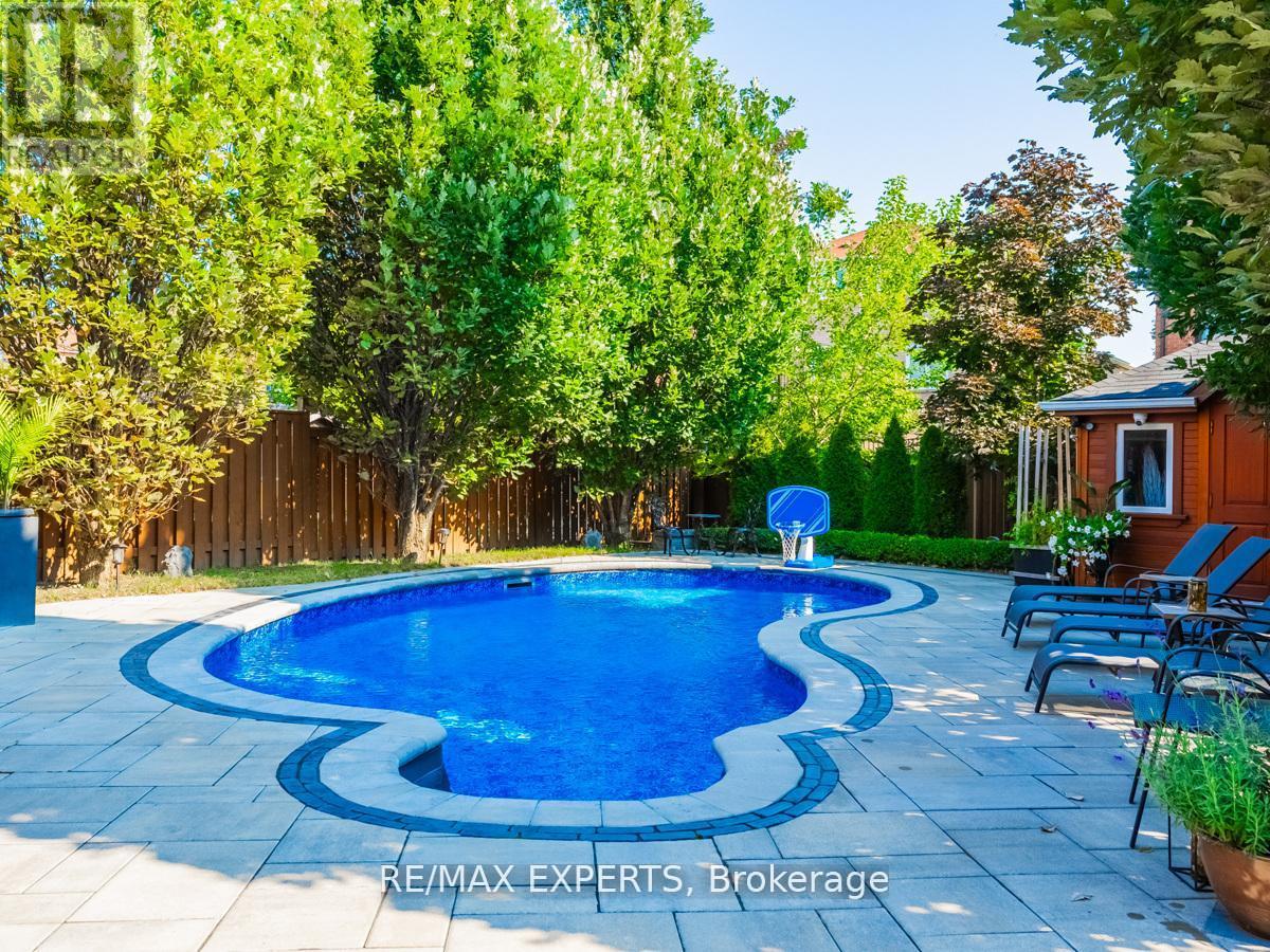 31 Pembrook Street, Caledon, Ontario  L7E 1L5 - Photo 41 - W12367430