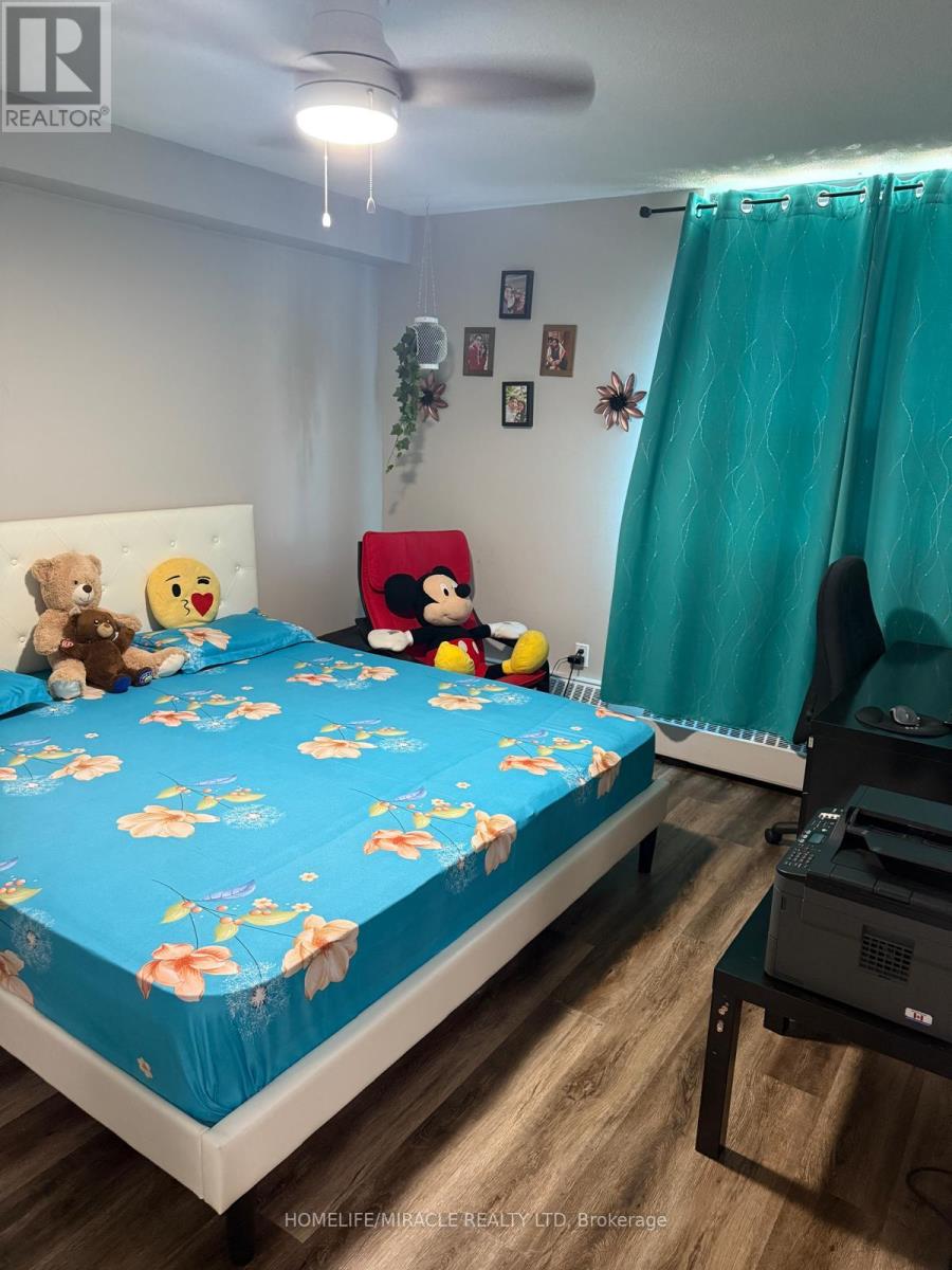 803 - 2556 Argyle Road, Mississauga, Ontario  L5B 2H6 - Photo 13 - W12367434