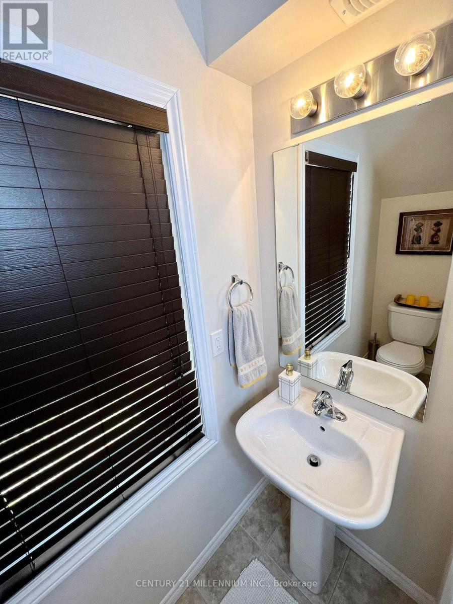 15 Dorchester Terrace, Hamilton, Ontario  L8J 0G4 - Photo 17 - X12367435