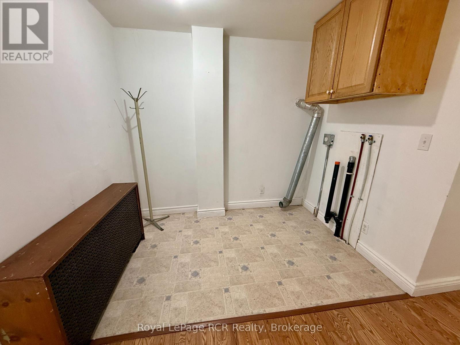 307 Prince (Lane) Street, Brockton, Ontario  N0G 2V0 - Photo 17 - X12367460