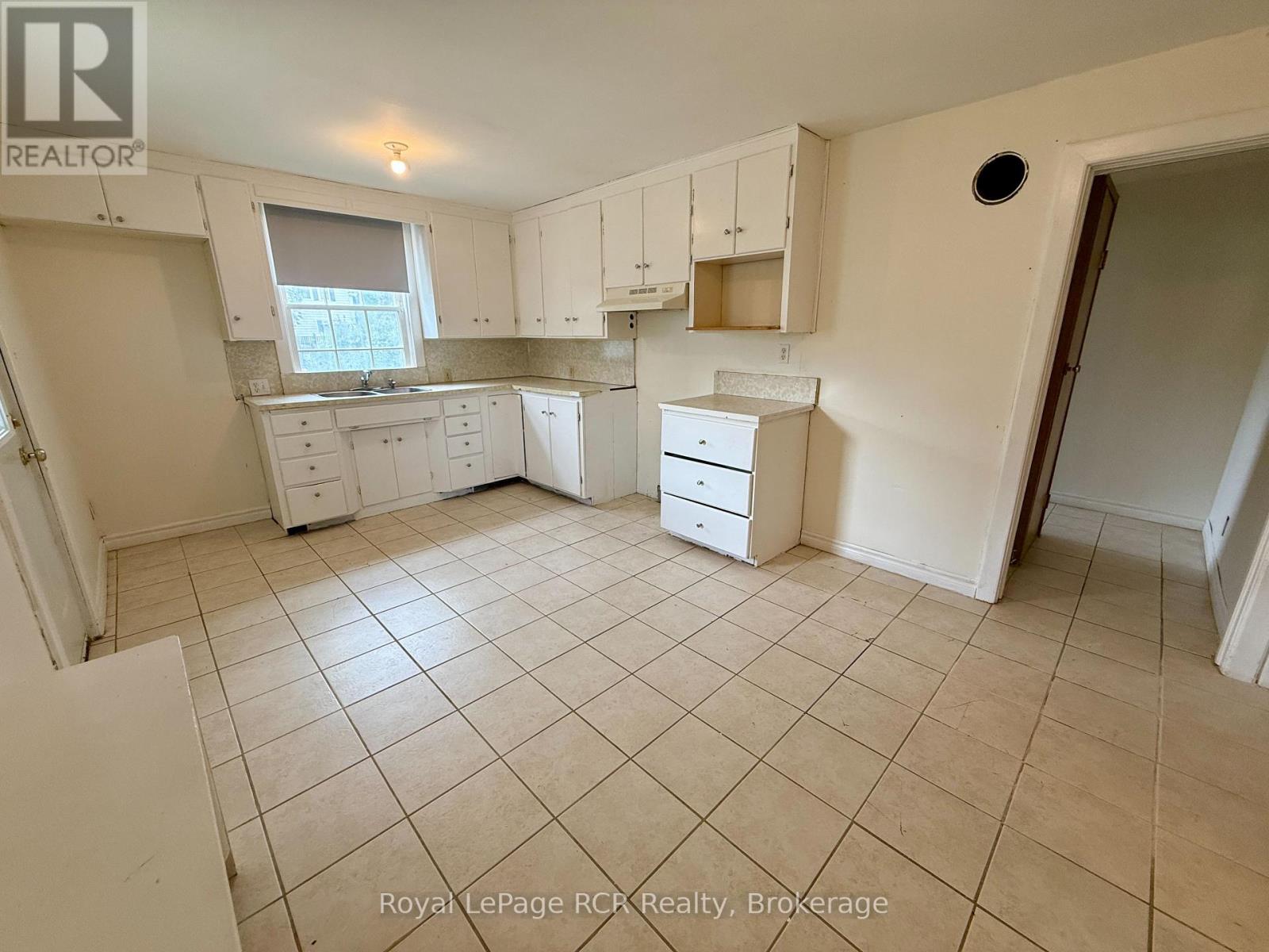 307 Prince (Lane) Street, Brockton, Ontario  N0G 2V0 - Photo 25 - X12367460